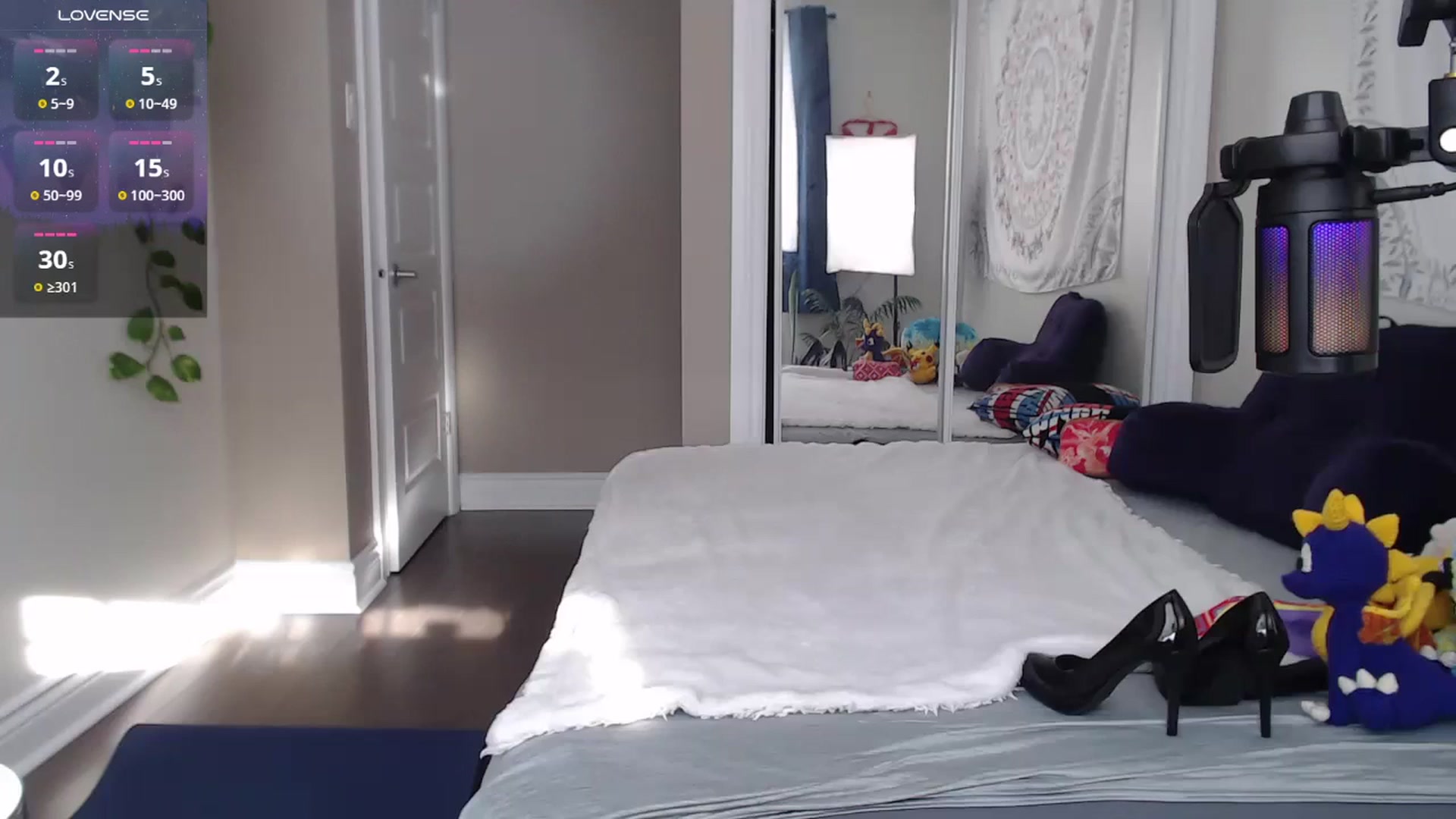 Gallery image thumbnail from MarissaPeach's myfreecams stream on, 12/15/2024, 15:49 image 10 of 20