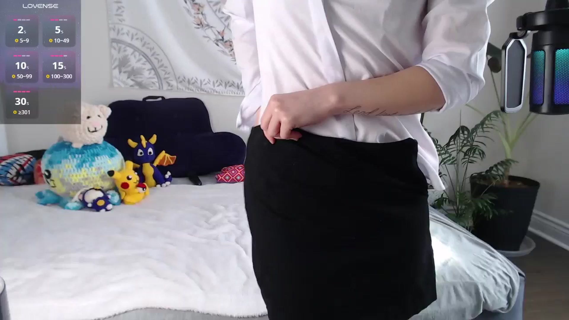 Gallery image thumbnail from MarissaPeach's myfreecams stream on, 12/15/2024, 16:22 image 1 of 20