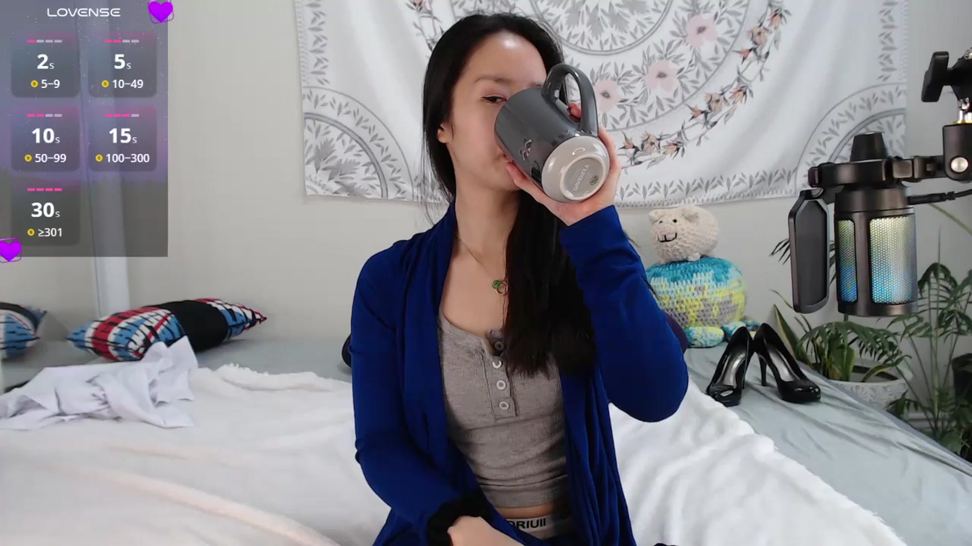 Gallery image thumbnail from MarissaPeach's myfreecams stream on, 12/17/2024, 16:23 image 7 of 20