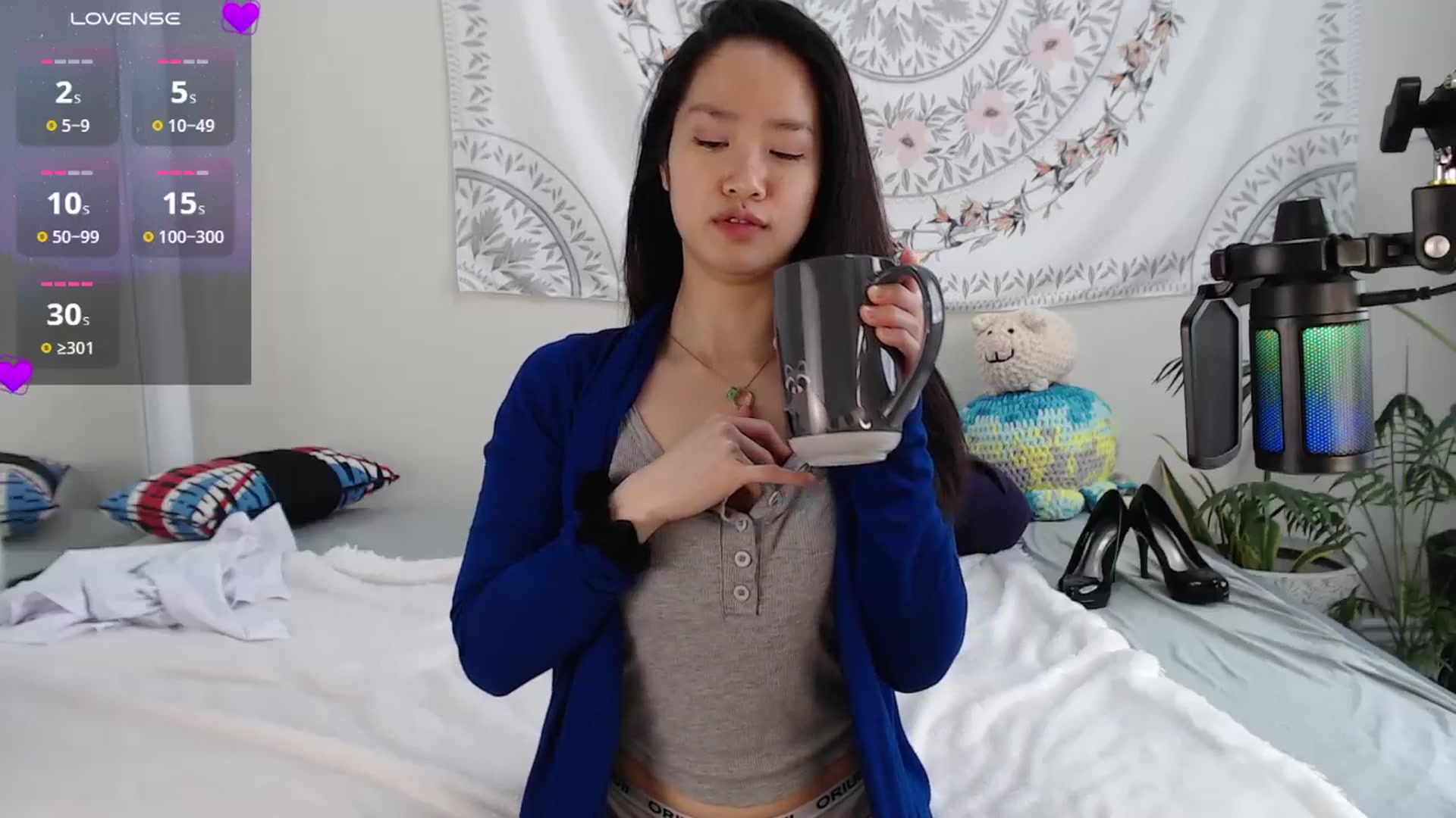 Gallery image thumbnail from MarissaPeach's myfreecams stream on, 12/17/2024, 16:23 image 5 of 20