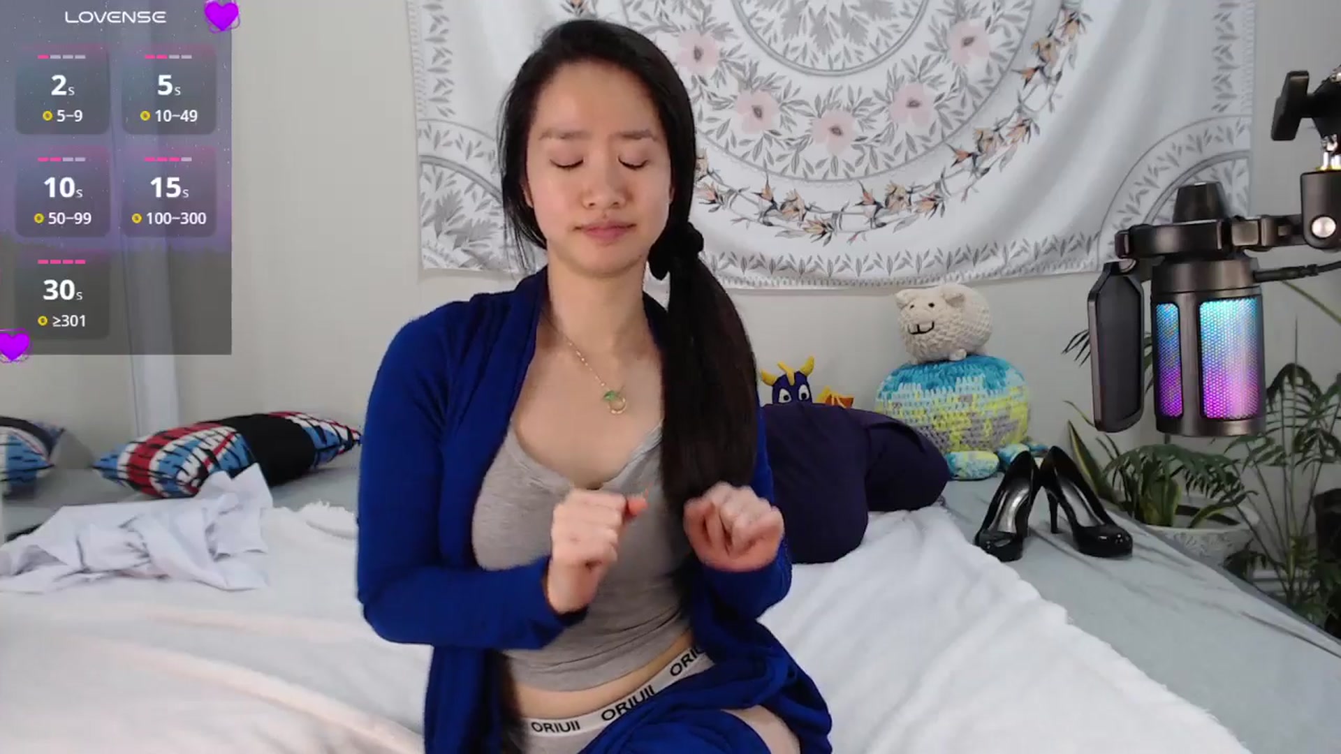 Gallery image thumbnail from MarissaPeach's myfreecams stream on, 12/17/2024, 16:23 image 11 of 20