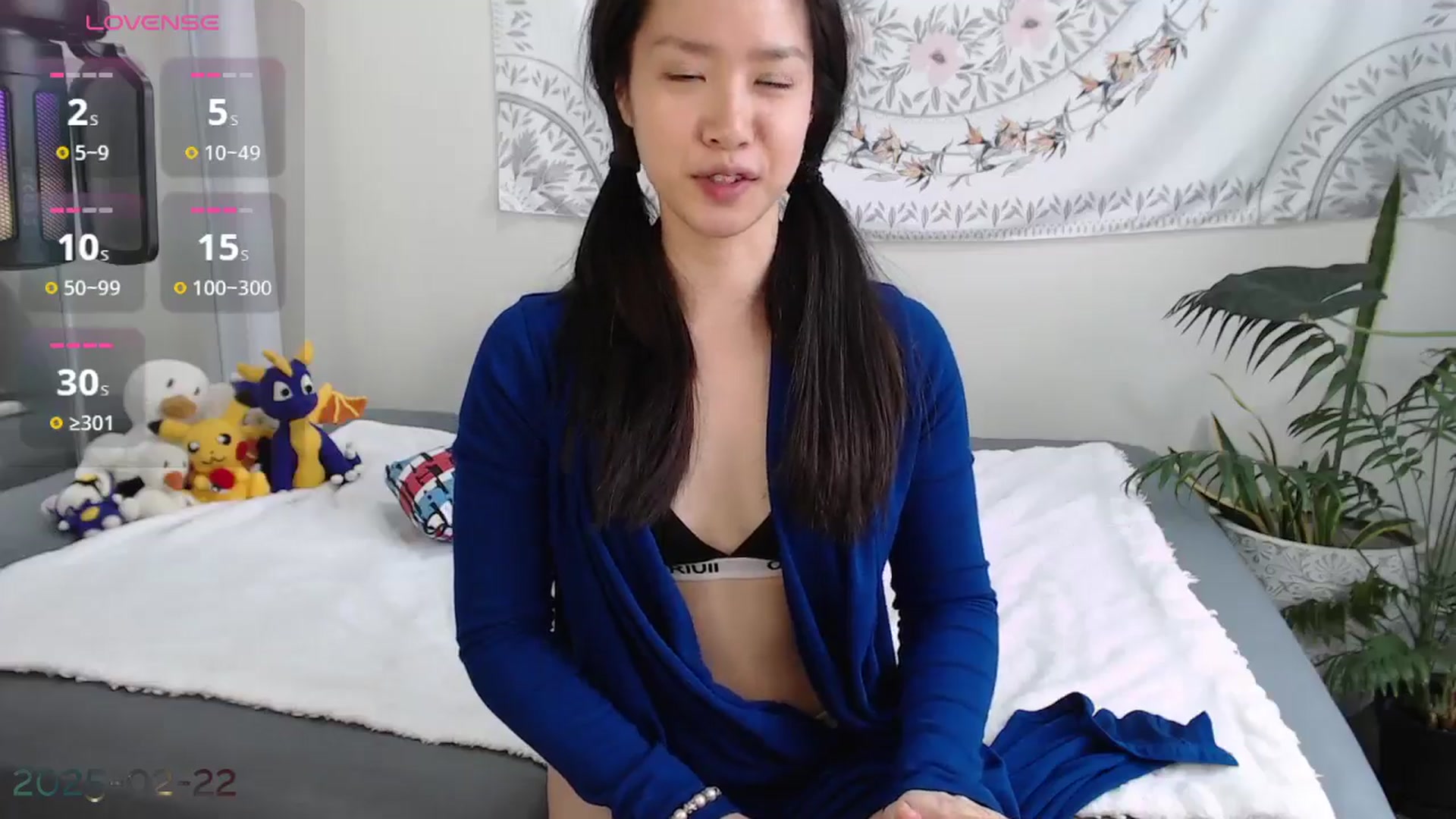 Gallery image thumbnail from MarissaPeach's myfreecams stream on, 02/22/2025, 17:57 image 12 of 20