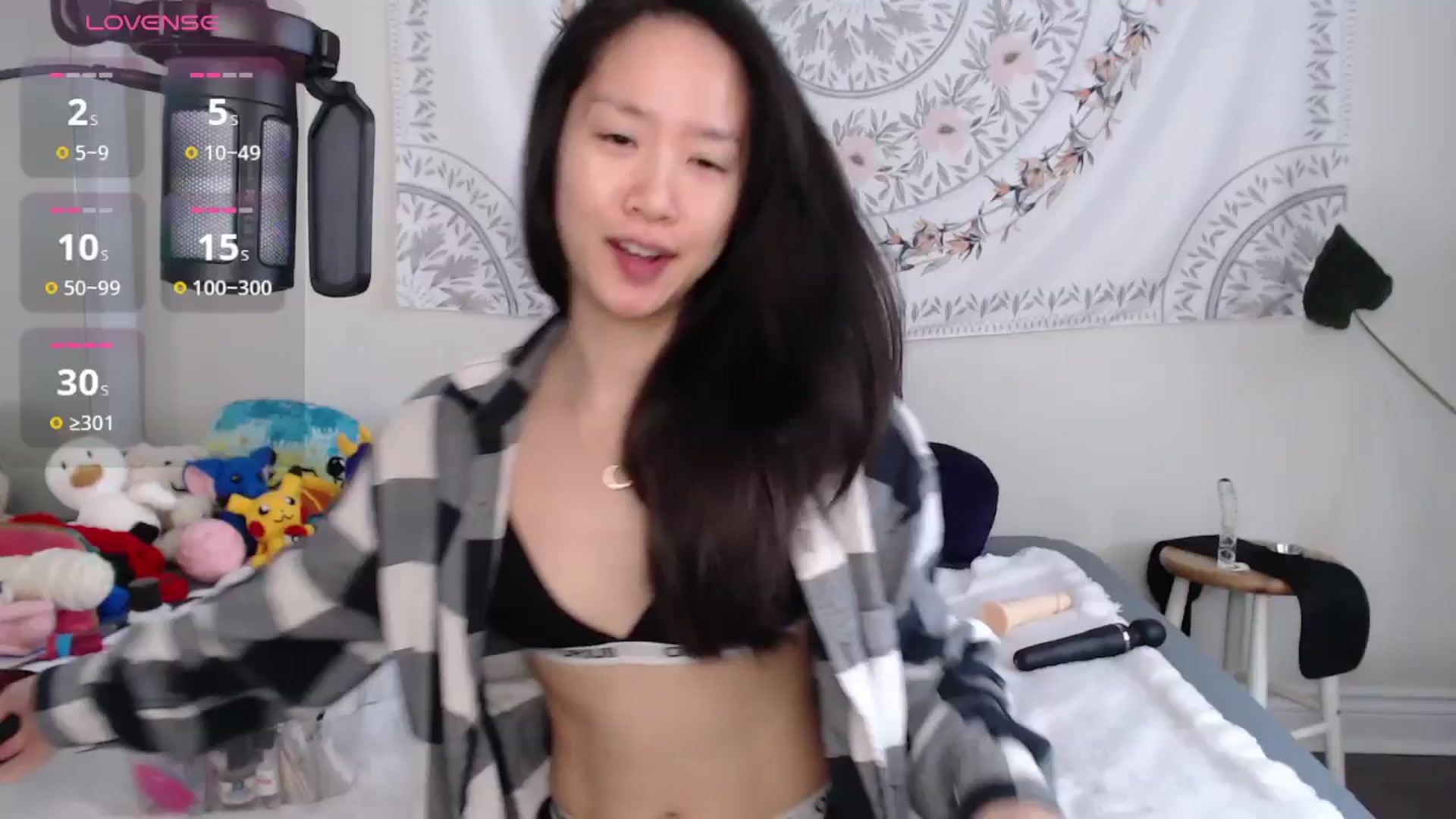 Gallery image thumbnail from MarissaPeach's myfreecams stream on, 04/06/2025, 14:05 image 2 of 20