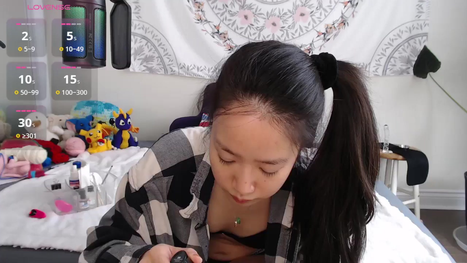 Gallery image thumbnail from MarissaPeach's myfreecams stream on, 04/06/2025, 14:27 image 2 of 20