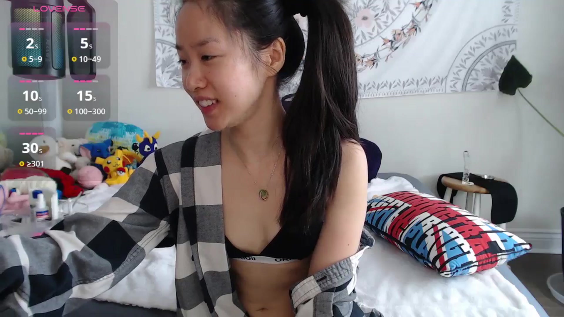 Gallery image thumbnail from MarissaPeach's myfreecams stream on, 04/06/2025, 16:42 image 5 of 20