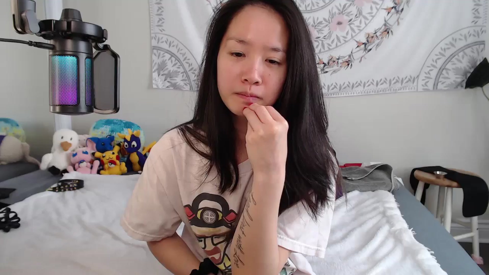 Gallery image thumbnail from MarissaPeach's myfreecams stream on, 04/20/2025, 15:25 image 6 of 20