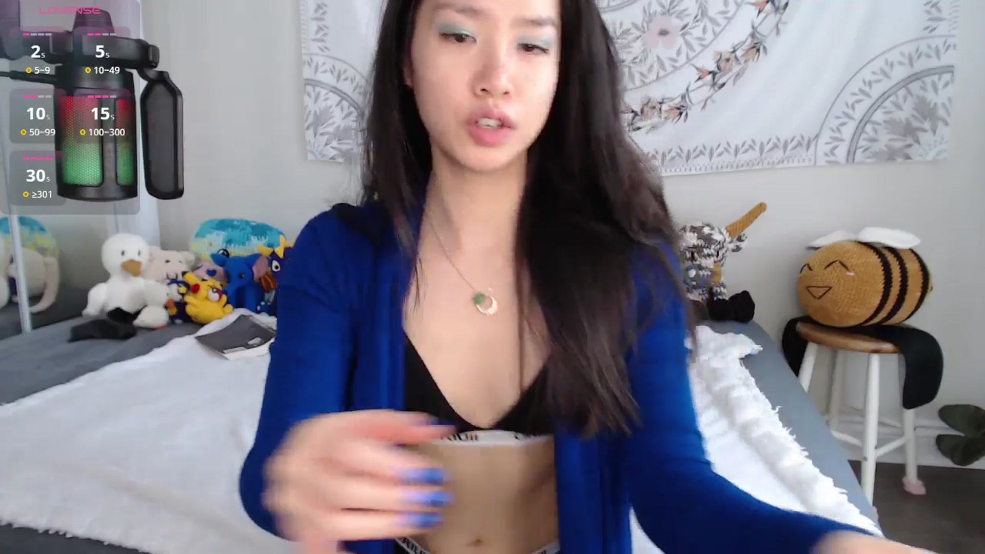 Gallery image thumbnail from MarissaPeach's myfreecams stream on, 05/03/2025, 14:32 image 15 of 20