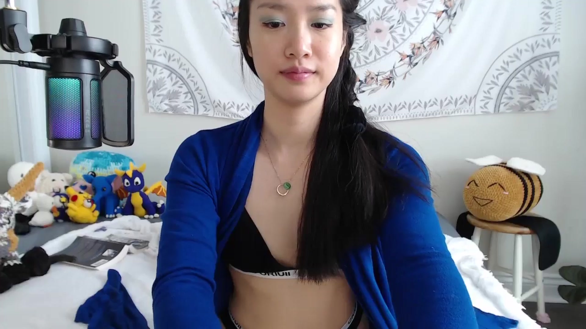 Gallery image thumbnail from MarissaPeach's myfreecams stream on, 05/03/2025, 17:06 image 10 of 20
