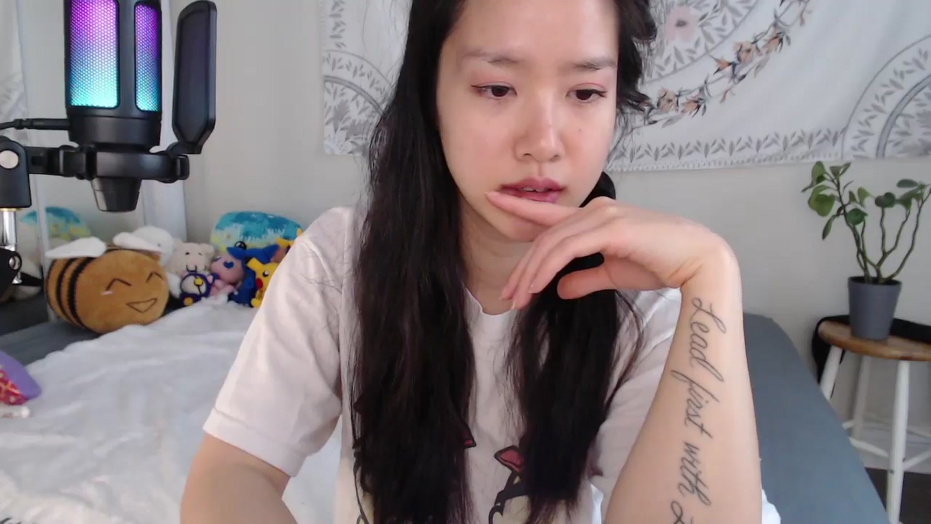 Gallery image thumbnail from MarissaPeach's myfreecams stream on, 05/18/2025, 16:02 image 2 of 20