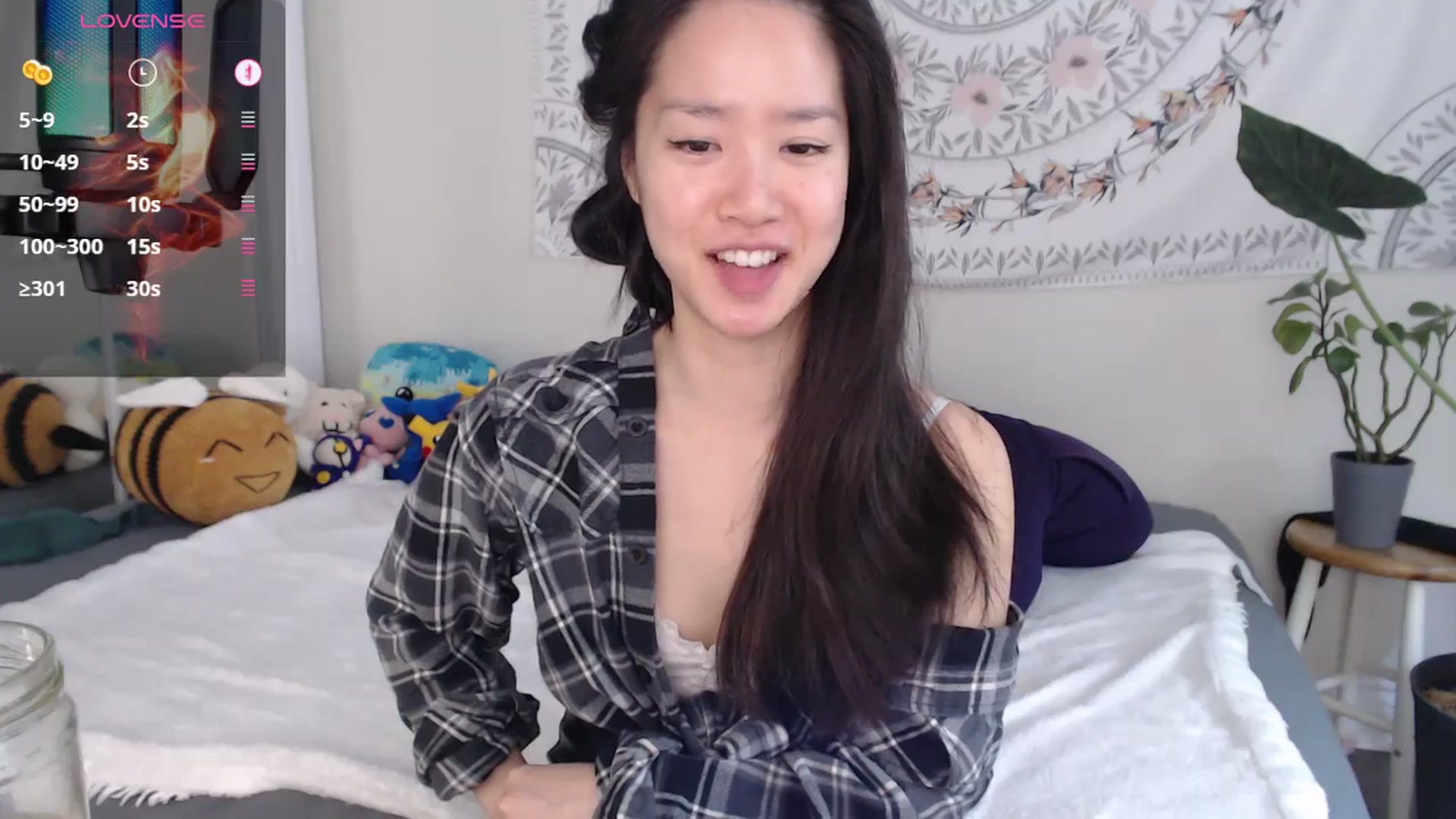 Gallery image thumbnail from MarissaPeach's myfreecams stream on, 05/24/2025, 13:52 image 18 of 20