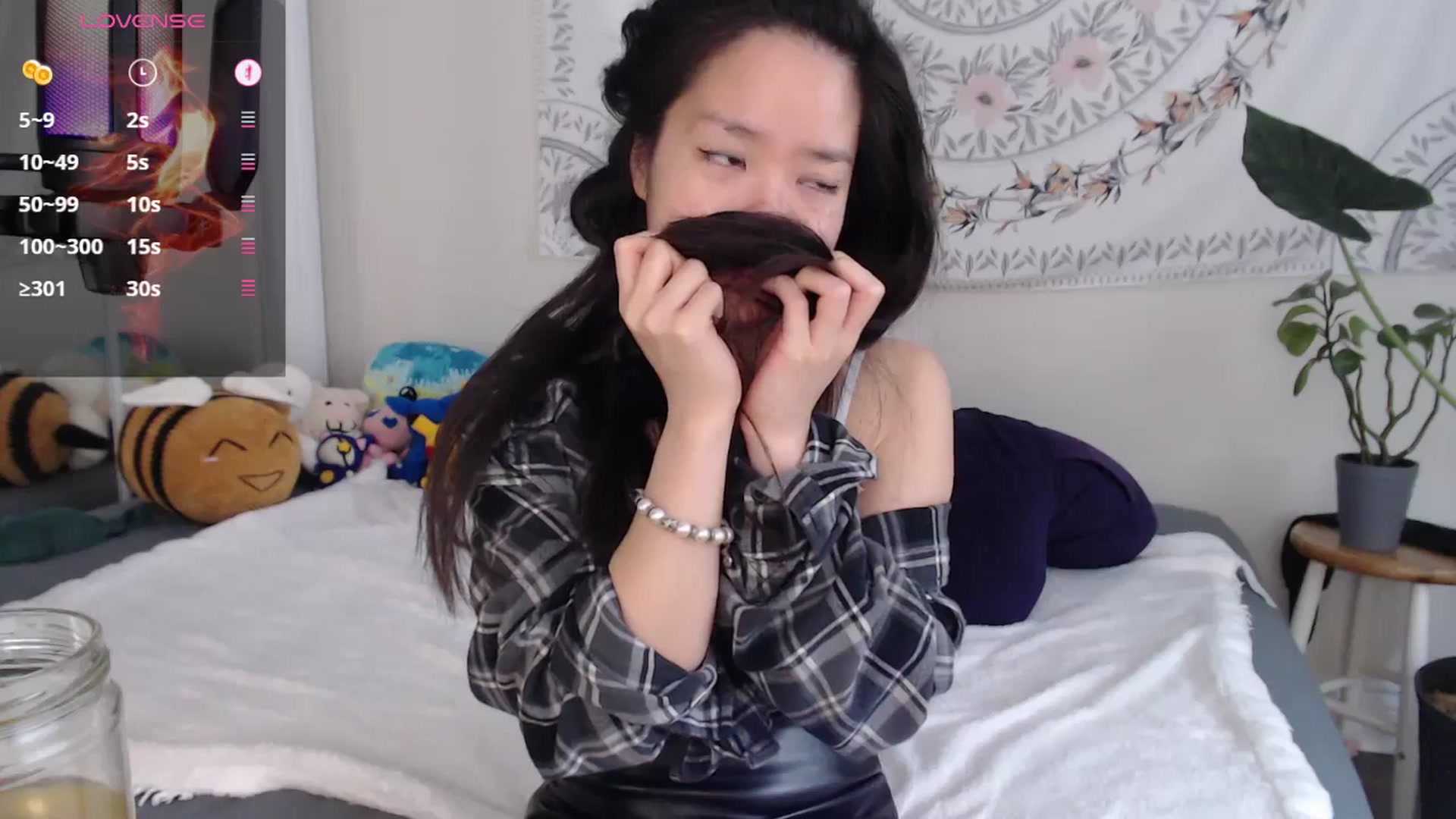 Gallery image thumbnail from MarissaPeach's myfreecams stream on, 05/24/2025, 13:52 image 13 of 20