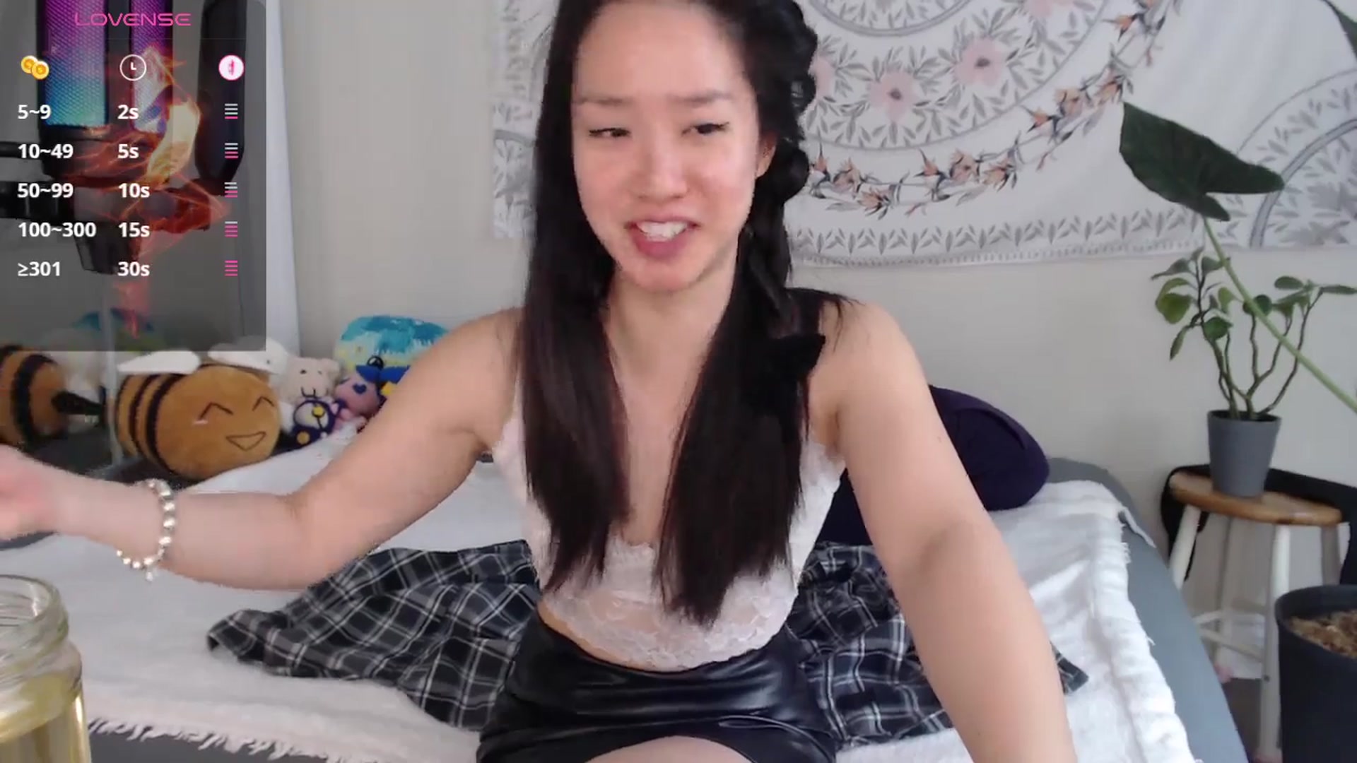 Gallery image thumbnail from MarissaPeach's myfreecams stream on, 05/24/2025, 14:20 image 14 of 20