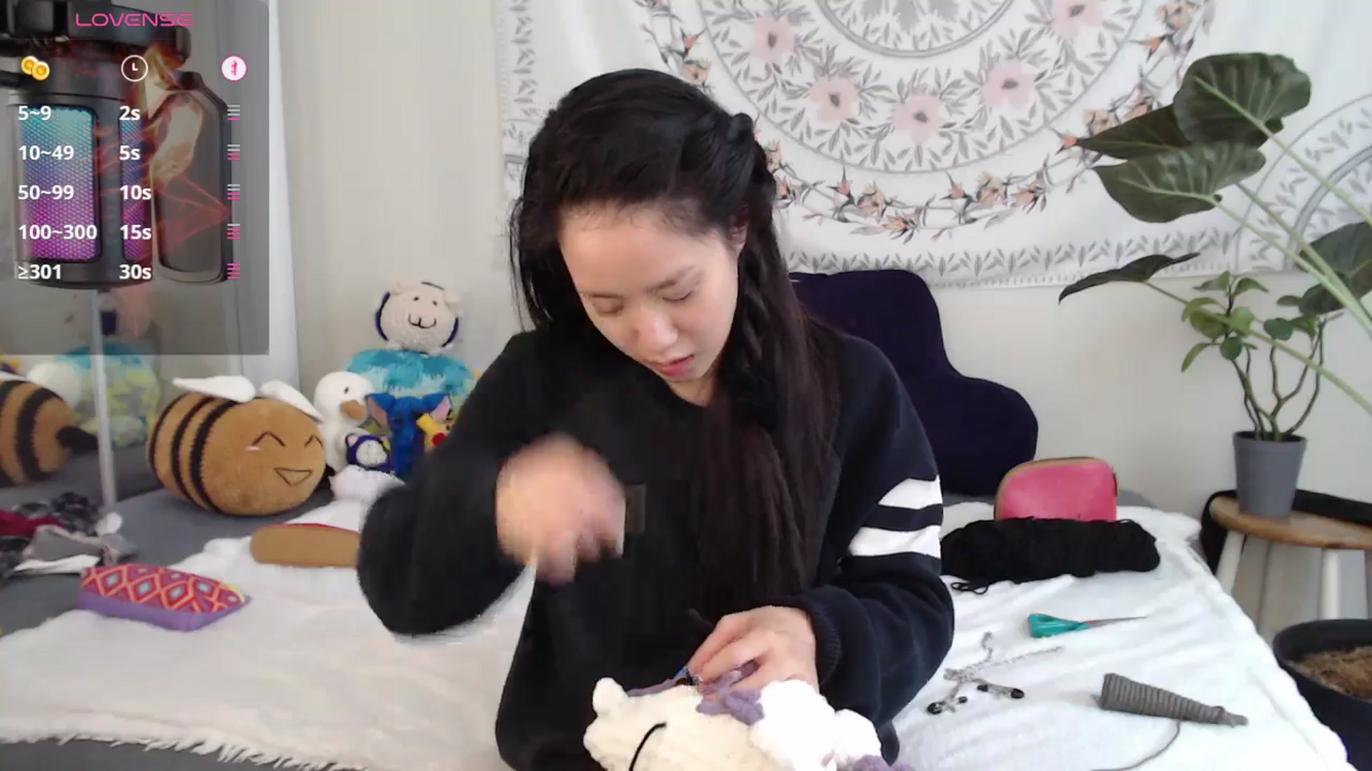Gallery image thumbnail from MarissaPeach's myfreecams stream on, 06/22/2025, 15:02 image 10 of 20