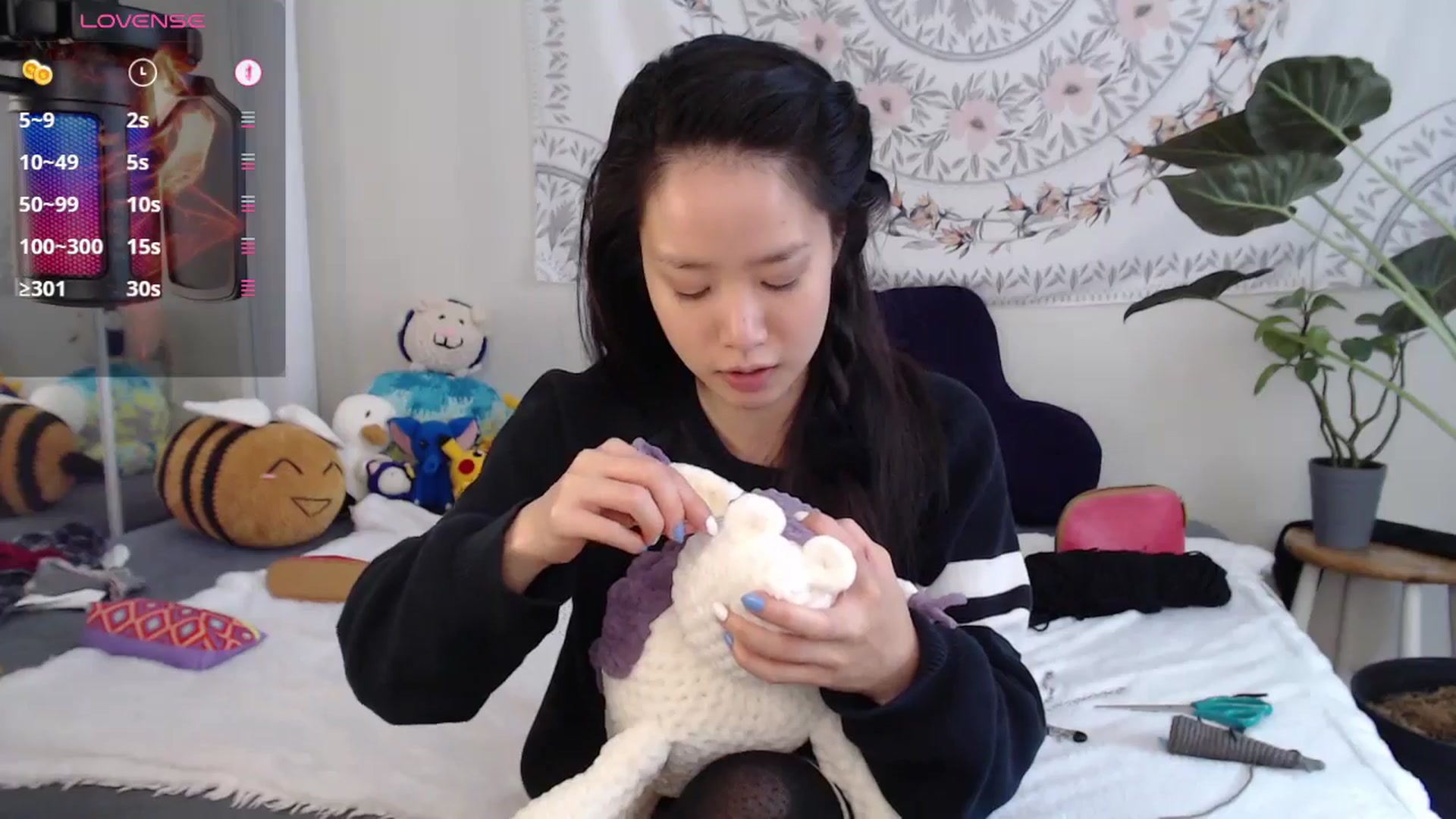 Gallery image thumbnail from MarissaPeach's myfreecams stream on, 06/22/2025, 15:02 image 12 of 20