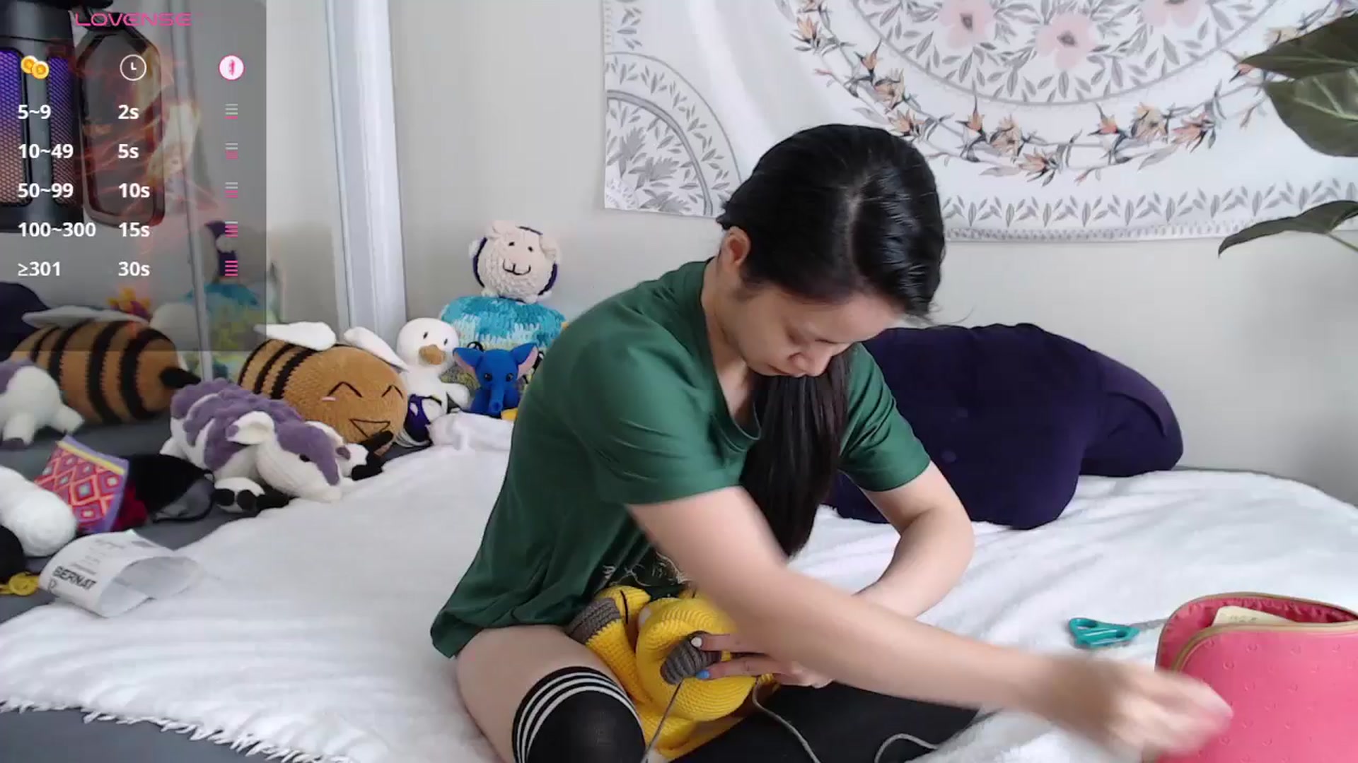 Gallery image thumbnail from MarissaPeach's myfreecams stream on, 06/22/2025, 16:49 image 18 of 20