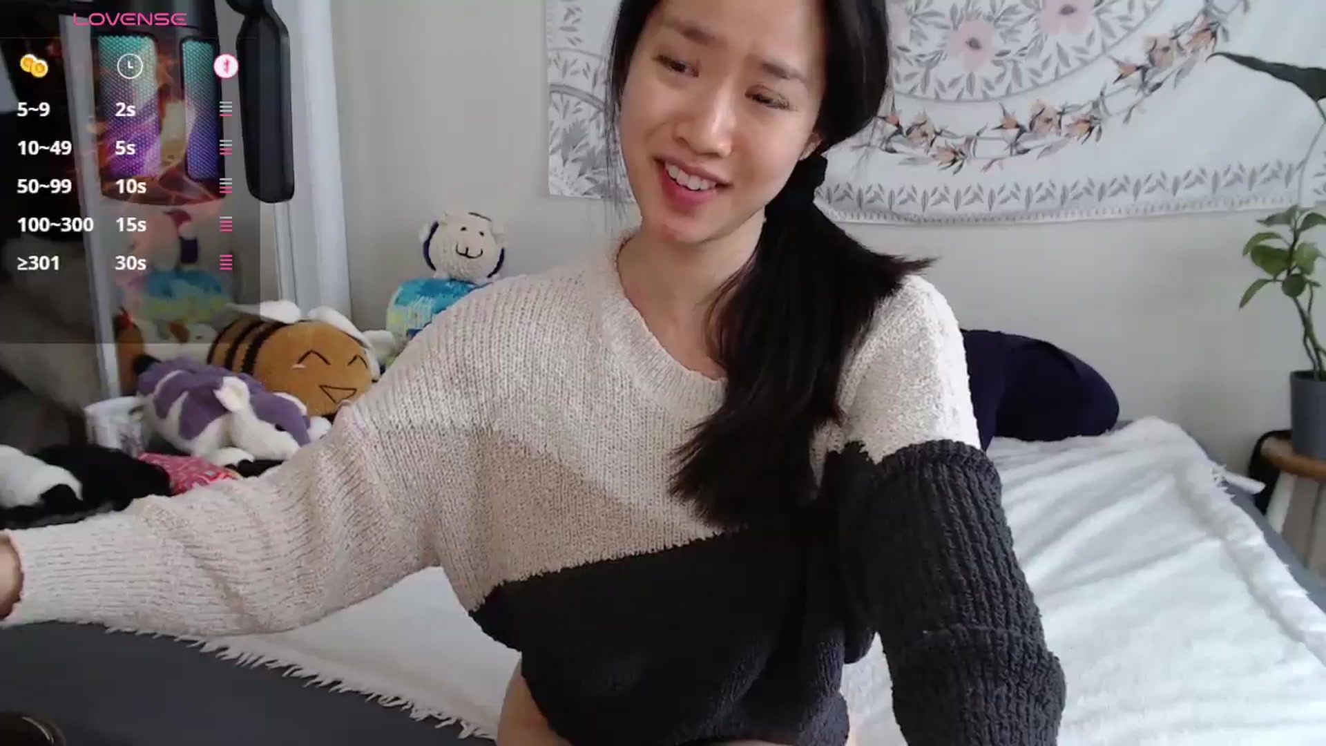 Gallery image thumbnail from MarissaPeach's myfreecams stream on, 06/28/2025, 17:09 image 18 of 20