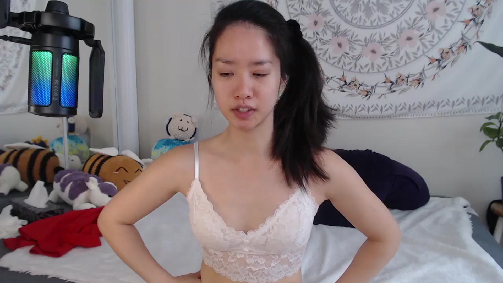 Gallery image thumbnail from MarissaPeach's myfreecams stream on, 07/01/2025, 15:35 image 7 of 20