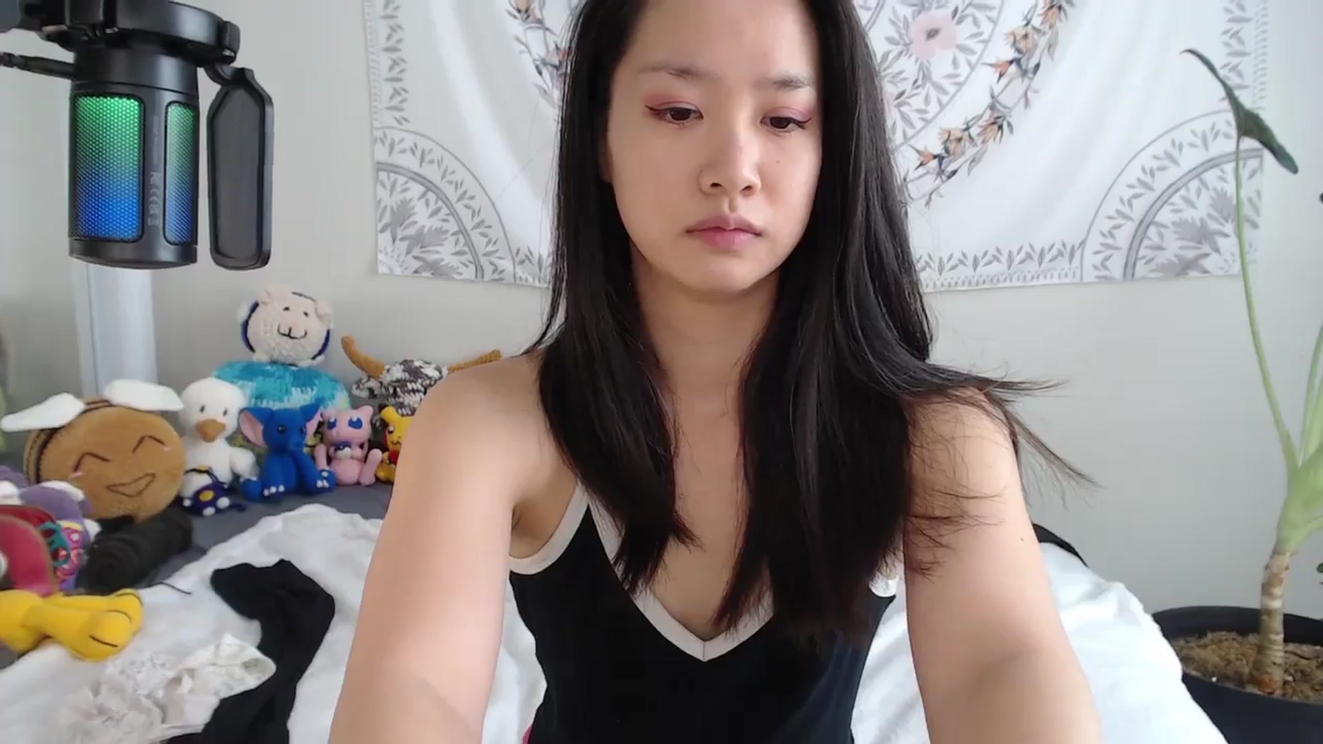 Gallery image thumbnail from MarissaPeach's myfreecams stream on, 07/13/2025, 17:06 image 10 of 20