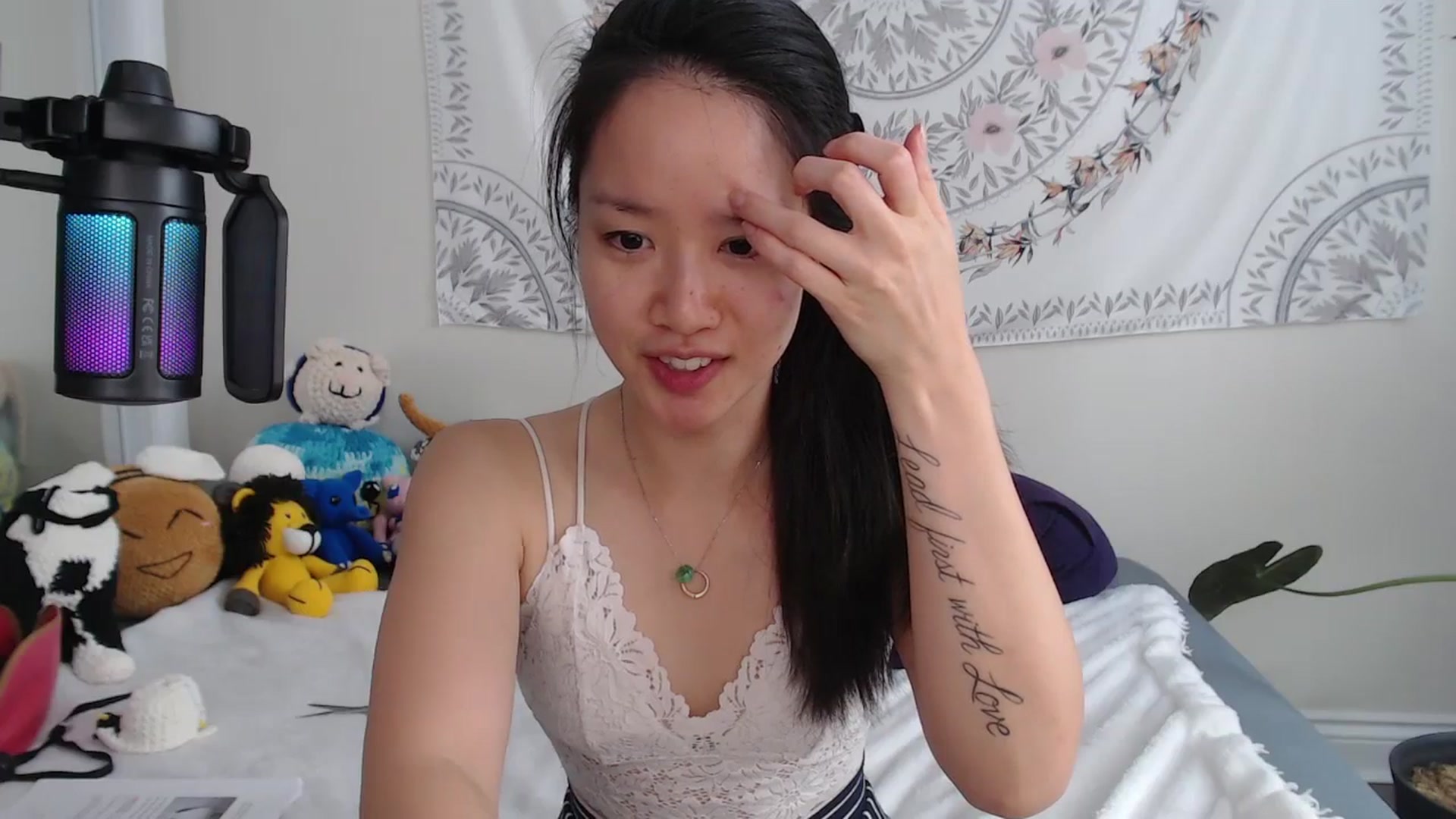 Gallery image thumbnail from MarissaPeach's myfreecams stream on, 08/03/2025, 18:40 image 2 of 20