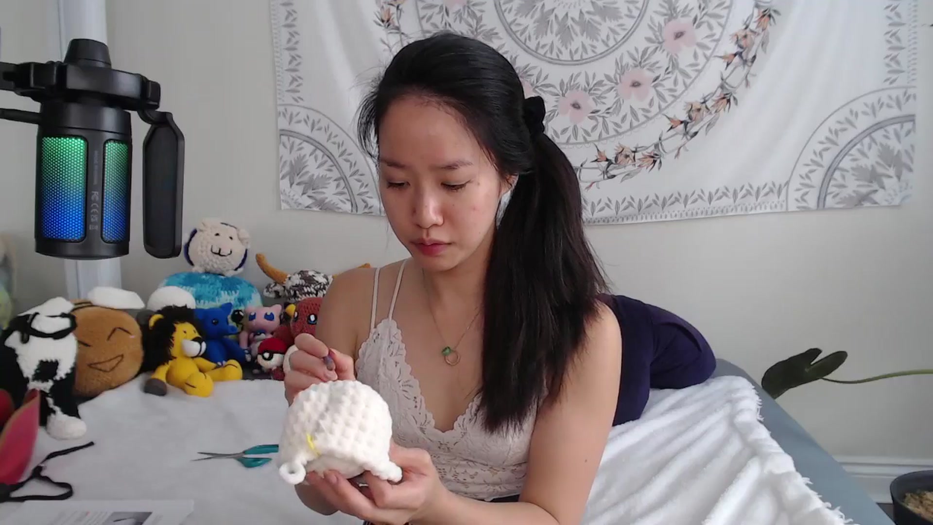 Gallery image thumbnail from MarissaPeach's myfreecams stream on, 08/03/2025, 18:40 image 3 of 20