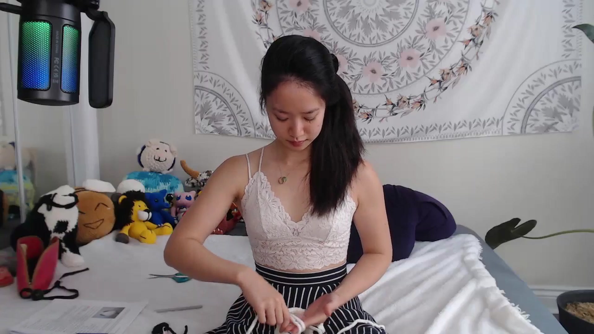 Gallery image thumbnail from MarissaPeach's myfreecams stream on, 08/03/2025, 18:40 image 15 of 20
