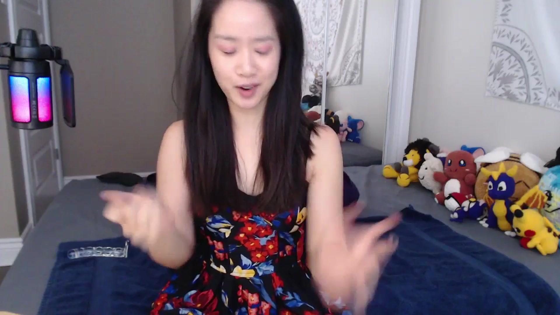 Gallery image thumbnail from MarissaPeach's myfreecams stream on, 08/17/2025, 16:25 image 4 of 20