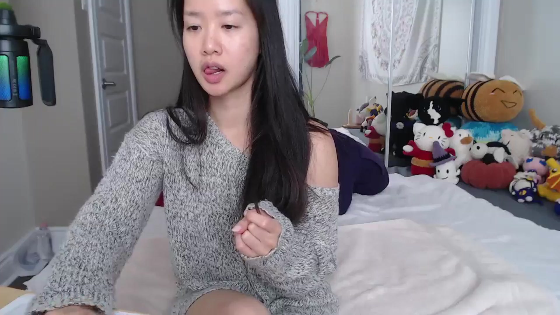 Gallery image thumbnail from MarissaPeach's myfreecams stream on, 10/19/2025, 17:39 image 11 of 20