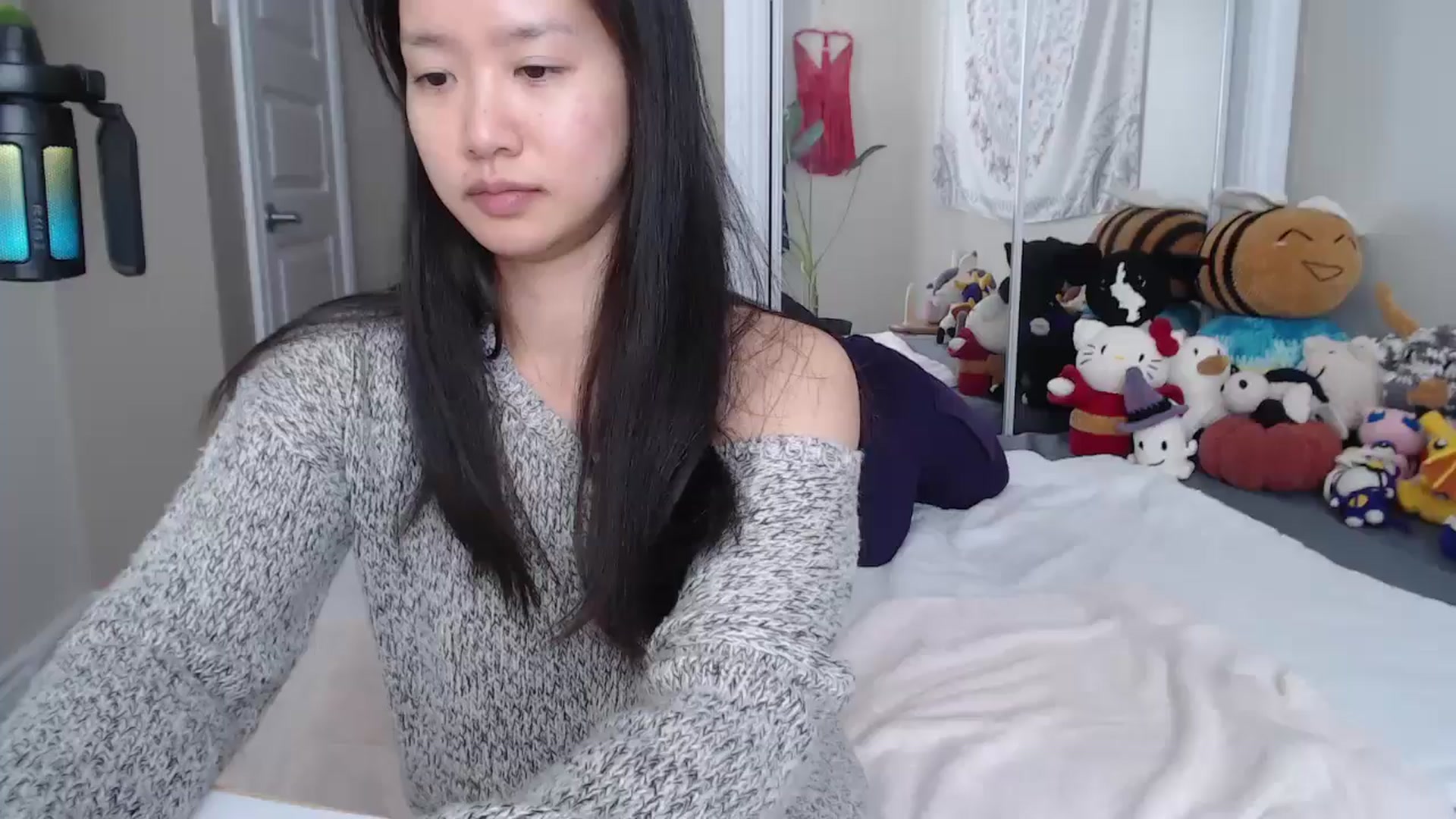 Gallery image thumbnail from MarissaPeach's myfreecams stream on, 10/19/2025, 17:39 image 14 of 20