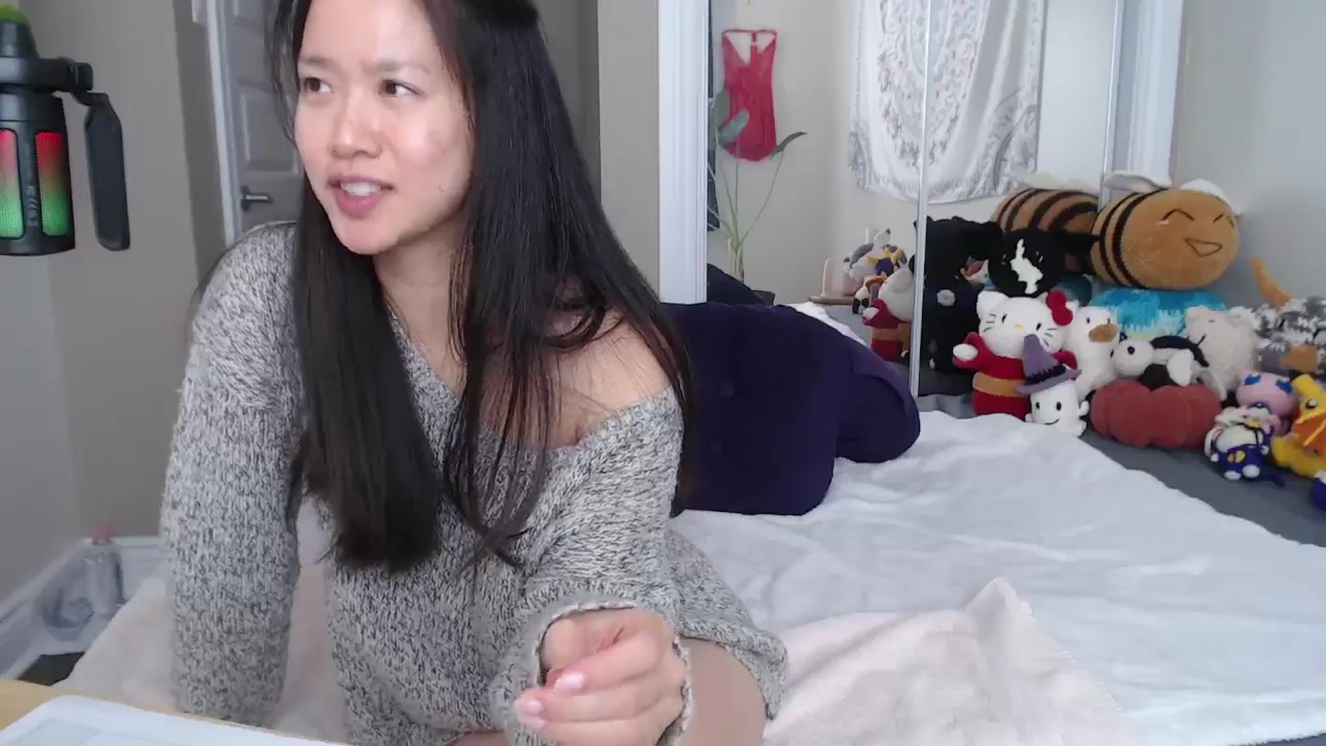 Gallery image thumbnail from MarissaPeach's myfreecams stream on, 10/19/2025, 17:39 image 2 of 20