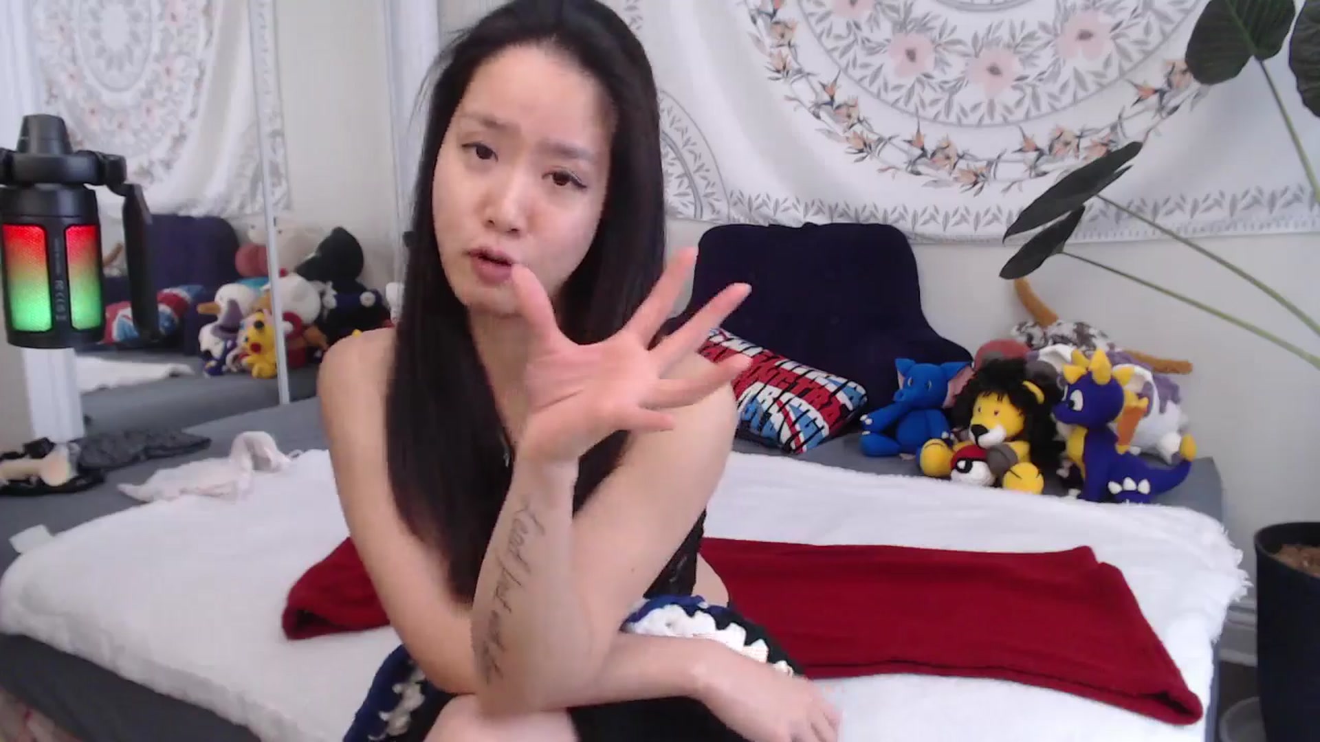 Gallery image thumbnail from MarissaPeach's myfreecams stream on, 11/01/2025, 15:55 image 6 of 20