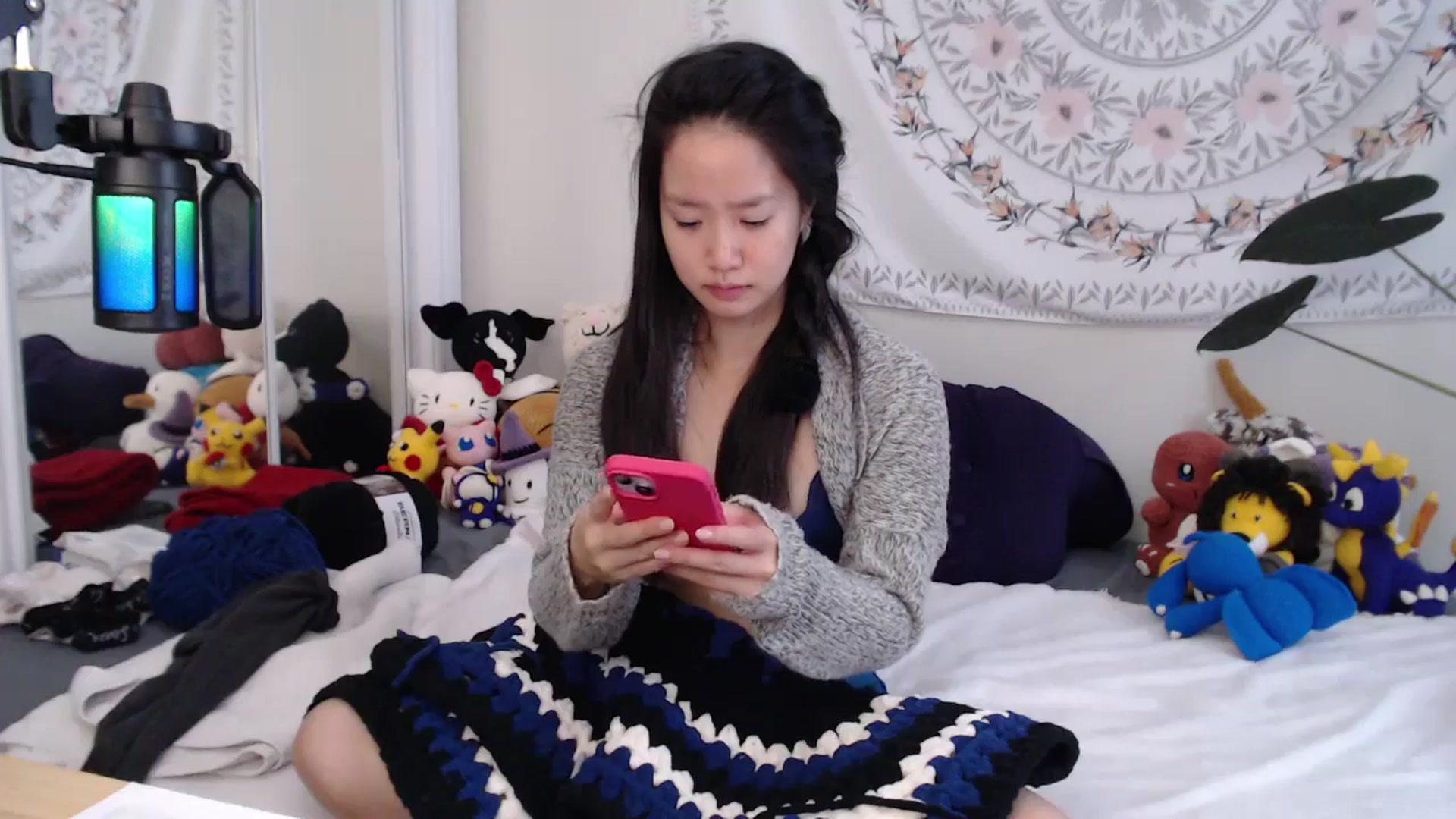 Gallery image thumbnail from MarissaPeach's myfreecams stream on, 11/07/2025, 16:07 image 16 of 20