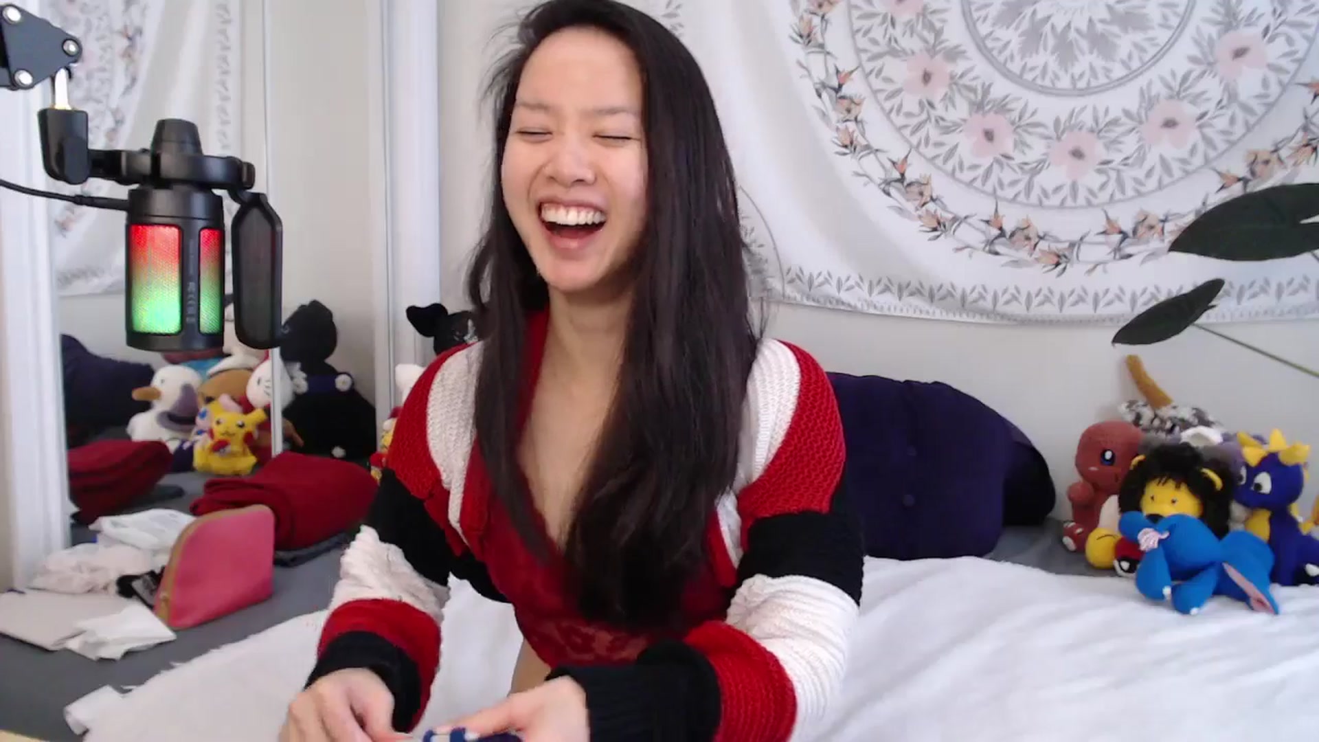 Gallery image thumbnail from MarissaPeach's myfreecams stream on, 11/08/2025, 17:36 image 10 of 20