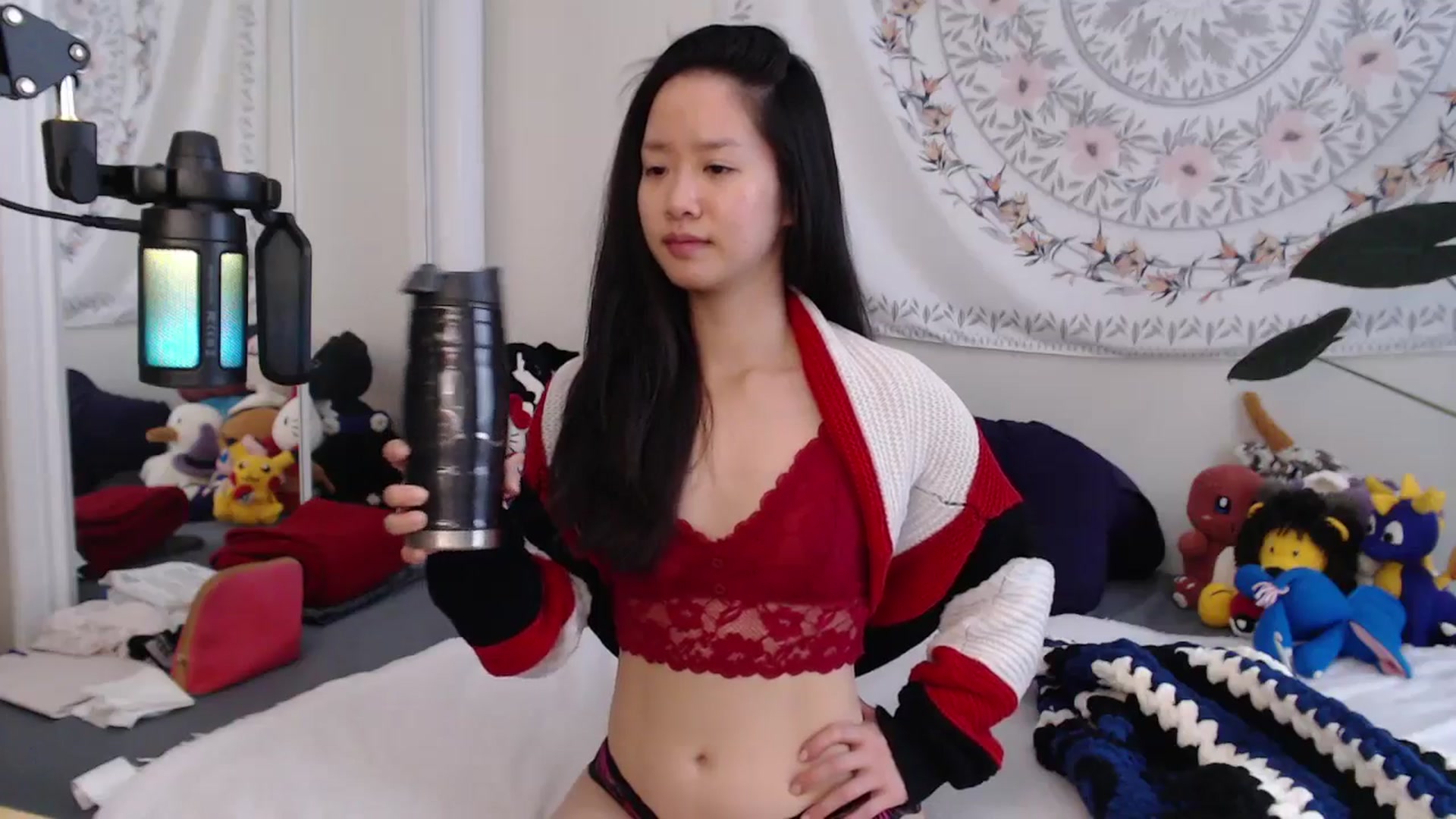 Gallery image thumbnail from MarissaPeach's myfreecams stream on, 11/08/2025, 17:36 image 16 of 20