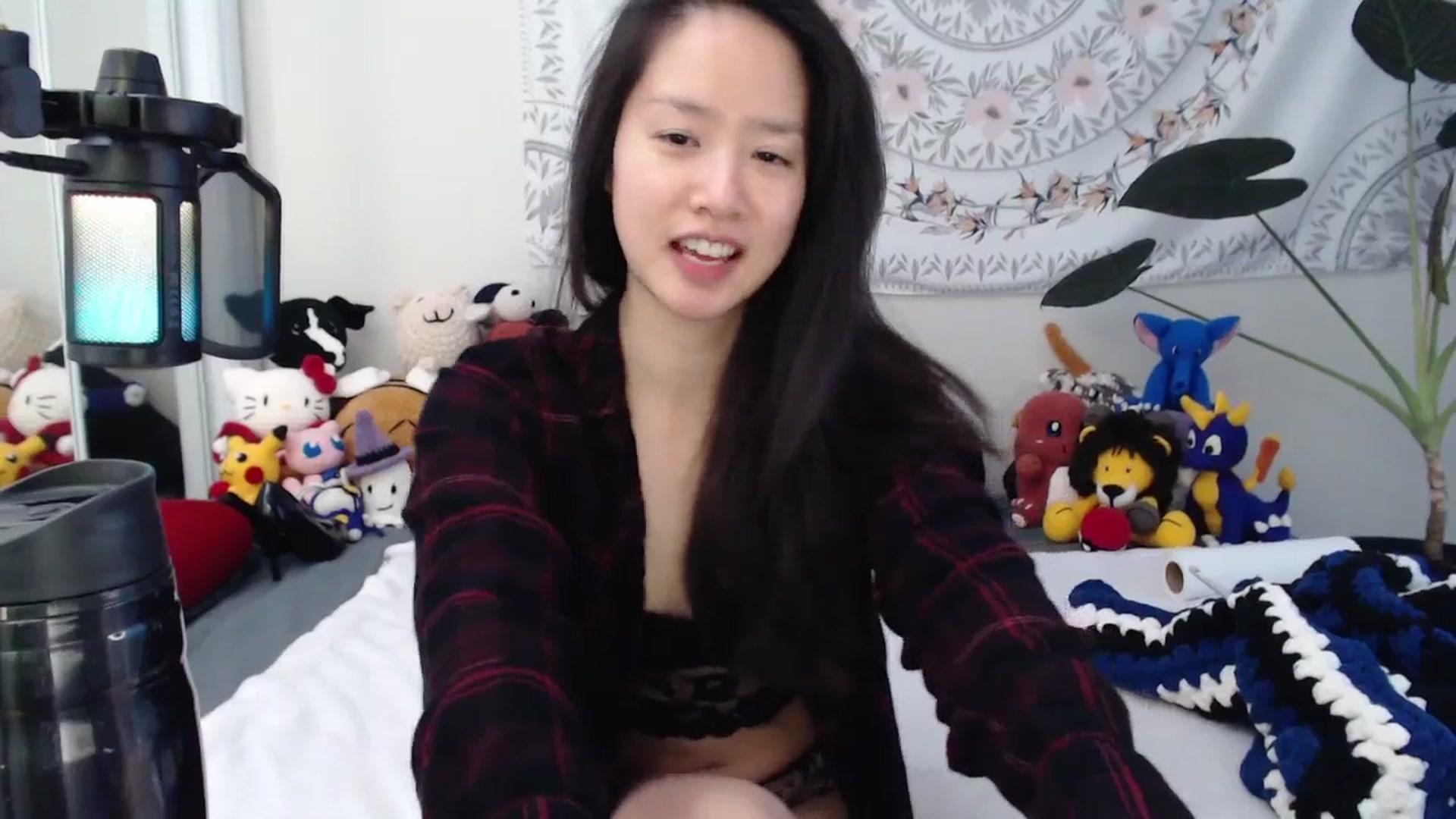 Gallery image thumbnail from MarissaPeach's myfreecams stream on, 11/09/2025, 20:39 image 10 of 20