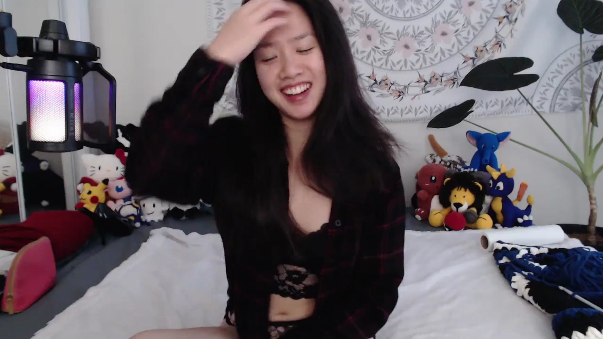 Gallery image thumbnail from MarissaPeach's myfreecams stream on, 11/09/2025, 20:39 image 2 of 20
