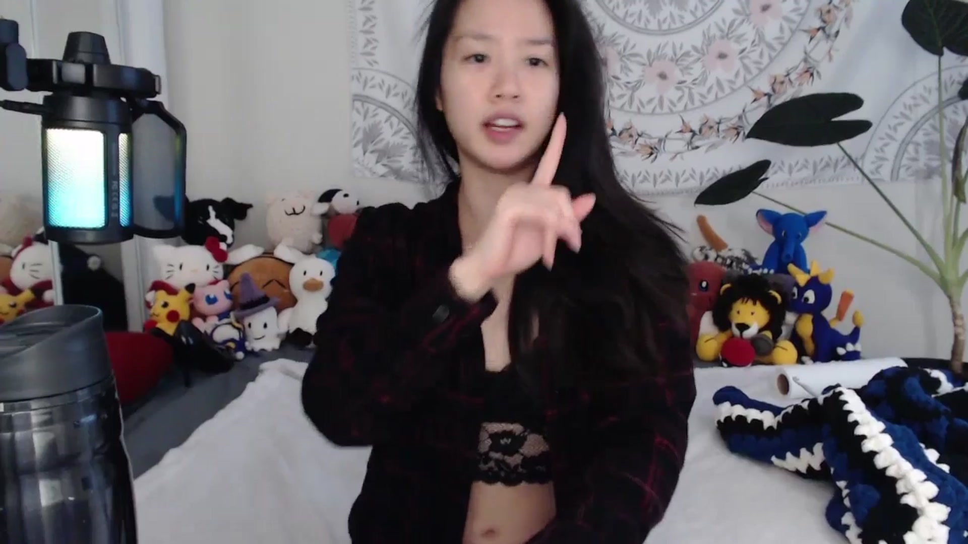 Gallery image thumbnail from MarissaPeach's myfreecams stream on, 11/09/2025, 20:39 image 9 of 20