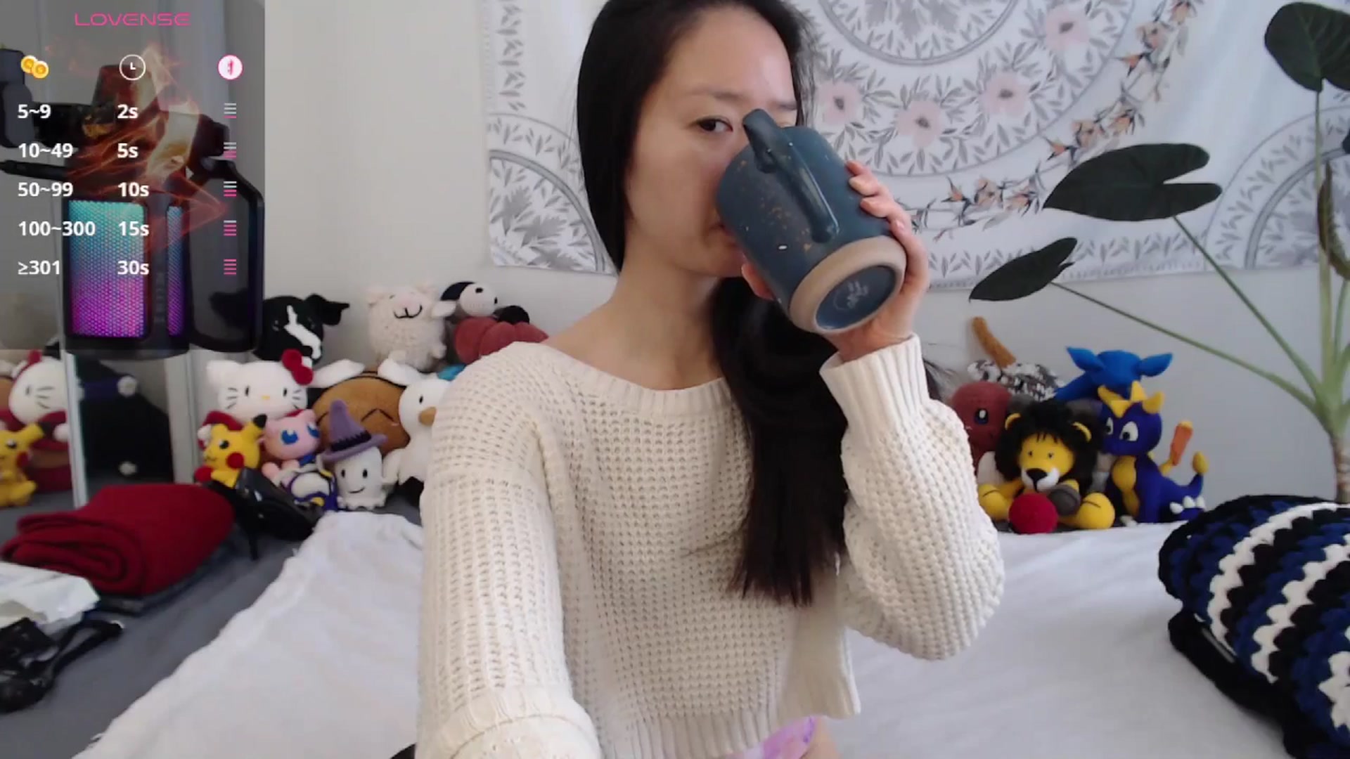 Gallery image thumbnail from MarissaPeach's myfreecams stream on, 11/10/2025, 14:06 image 20 of 20
