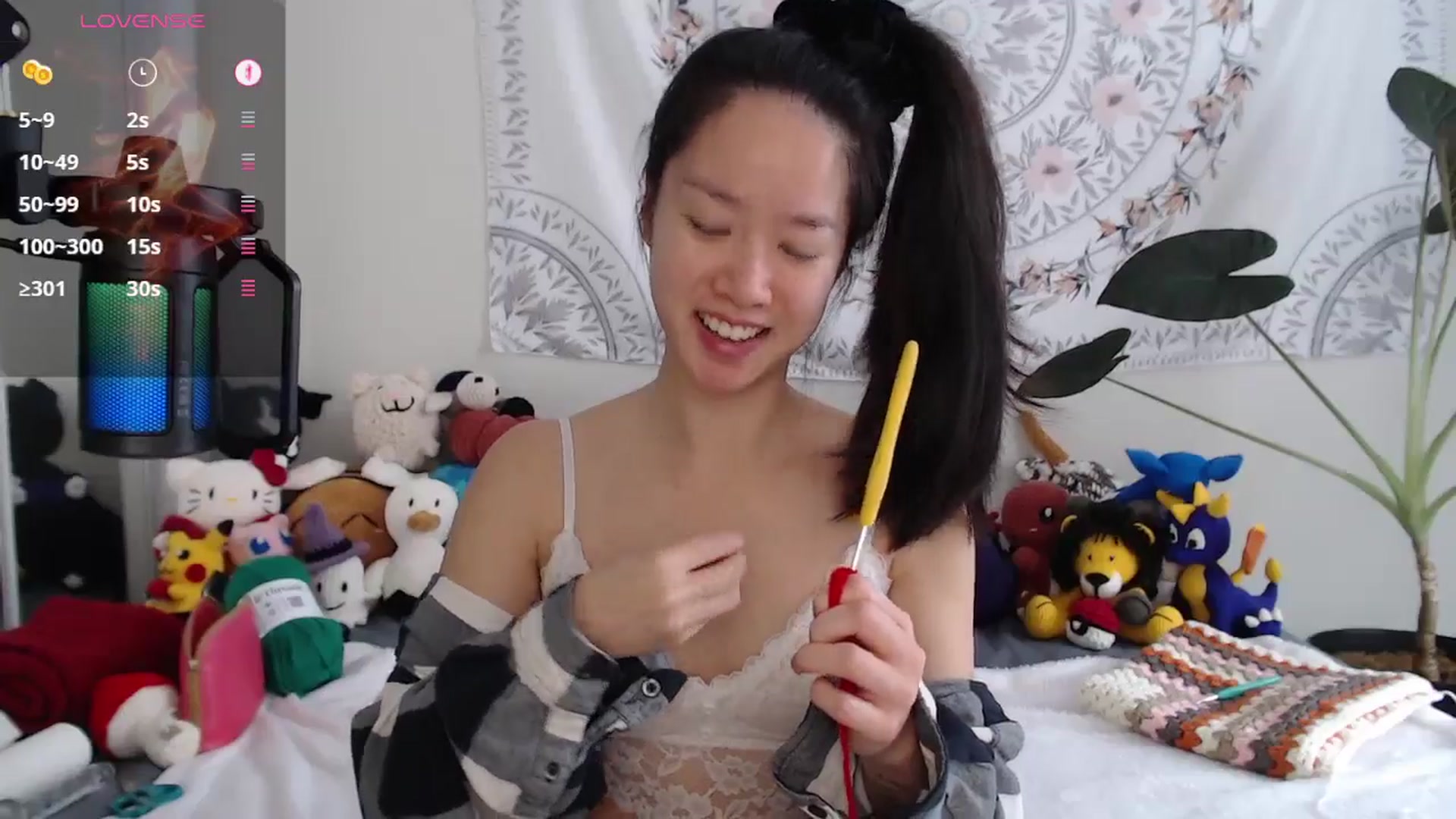 Gallery image thumbnail from MarissaPeach's myfreecams stream on, 11/16/2025, 15:13 image 9 of 20
