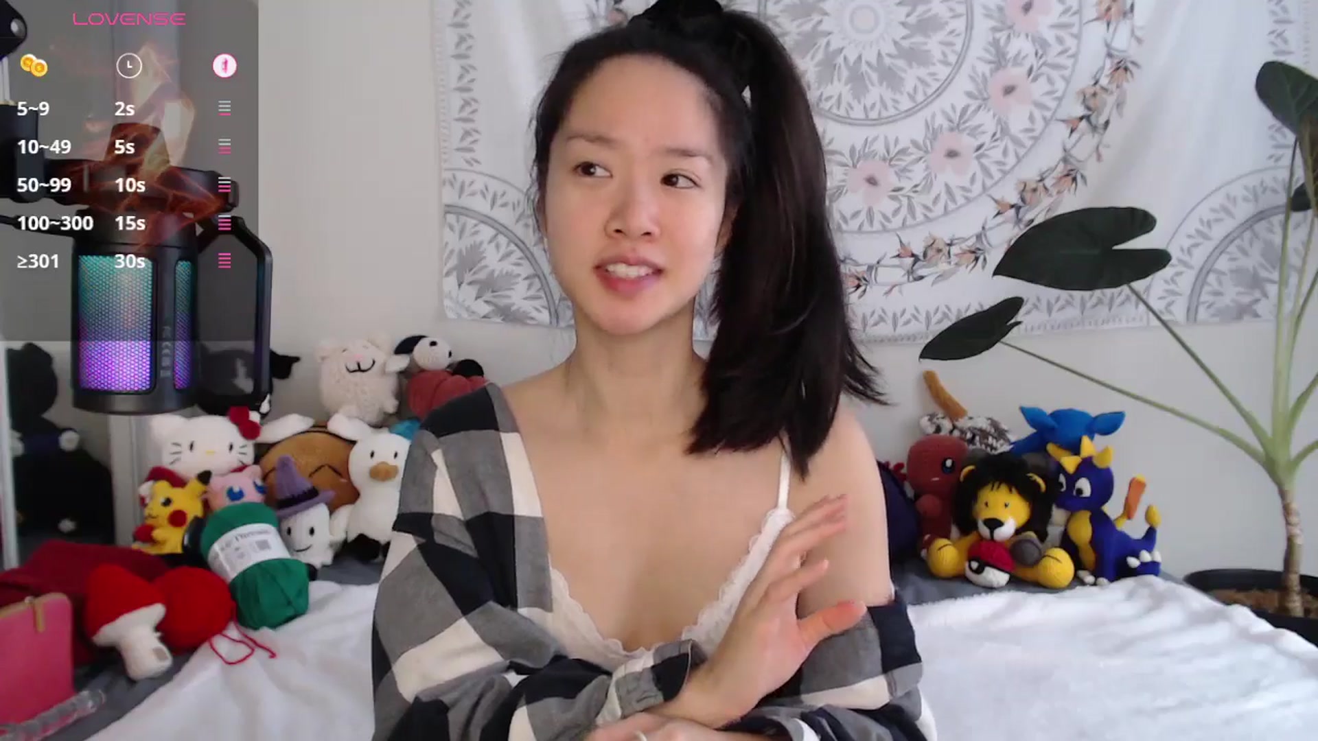 Gallery image thumbnail from MarissaPeach's myfreecams stream on, 11/16/2025, 15:13 image 6 of 20