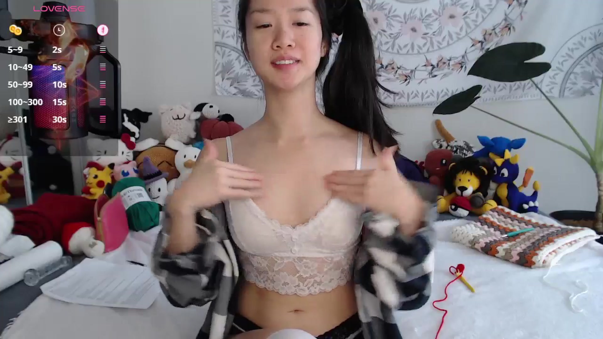 Gallery image thumbnail from MarissaPeach's myfreecams stream on, 11/16/2025, 15:33 image 4 of 20