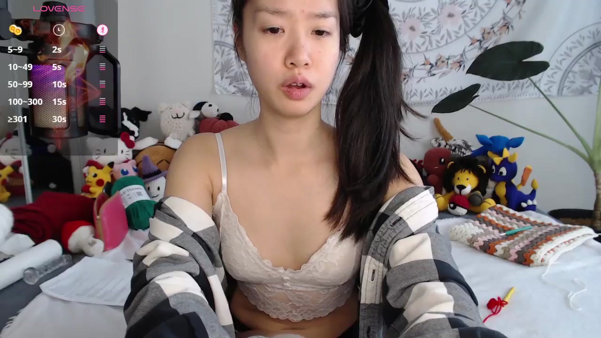 Gallery image thumbnail from MarissaPeach's myfreecams stream on, 11/16/2025, 15:33 image 8 of 20