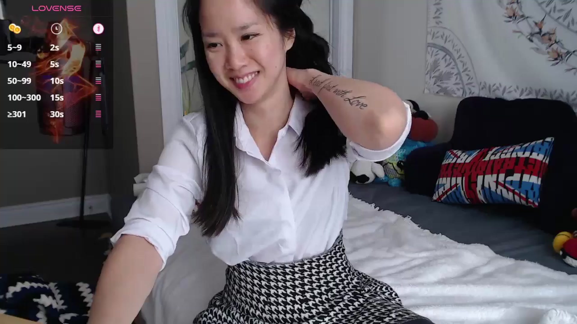Gallery image thumbnail from MarissaPeach's myfreecams stream on, 11/29/2025, 17:09 image 6 of 20