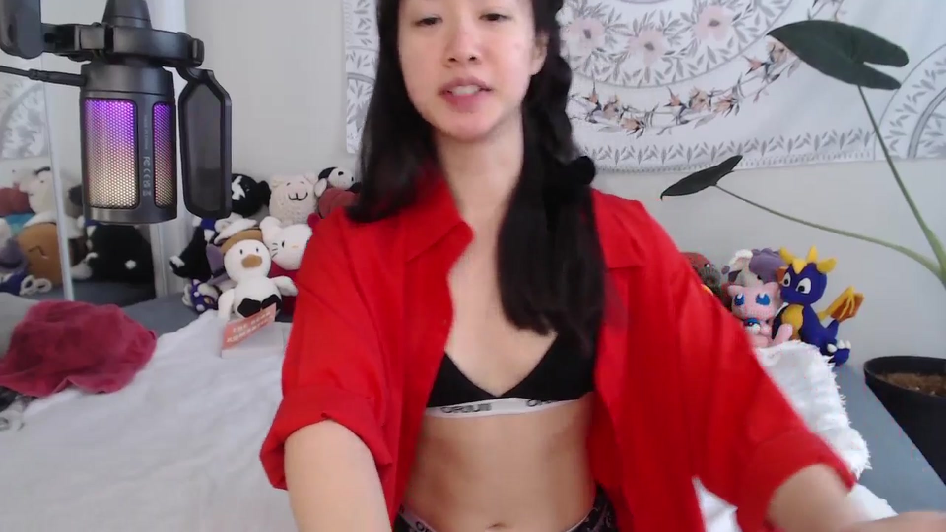 Gallery image thumbnail from MarissaPeach's myfreecams stream on, 12/22/2025, 17:46 image 6 of 20