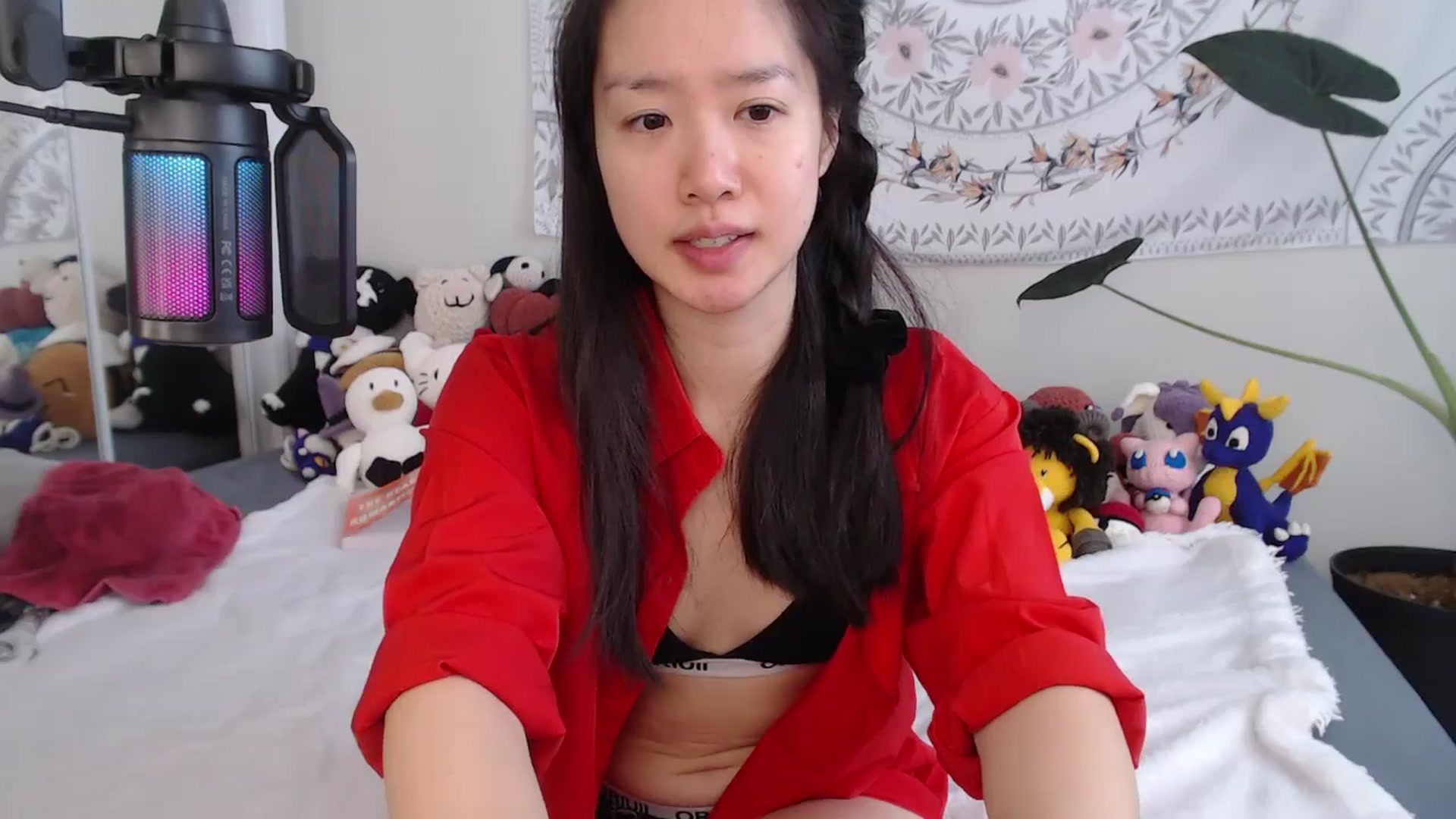 Gallery image thumbnail from MarissaPeach's myfreecams stream on, 12/22/2025, 17:46 image 10 of 20
