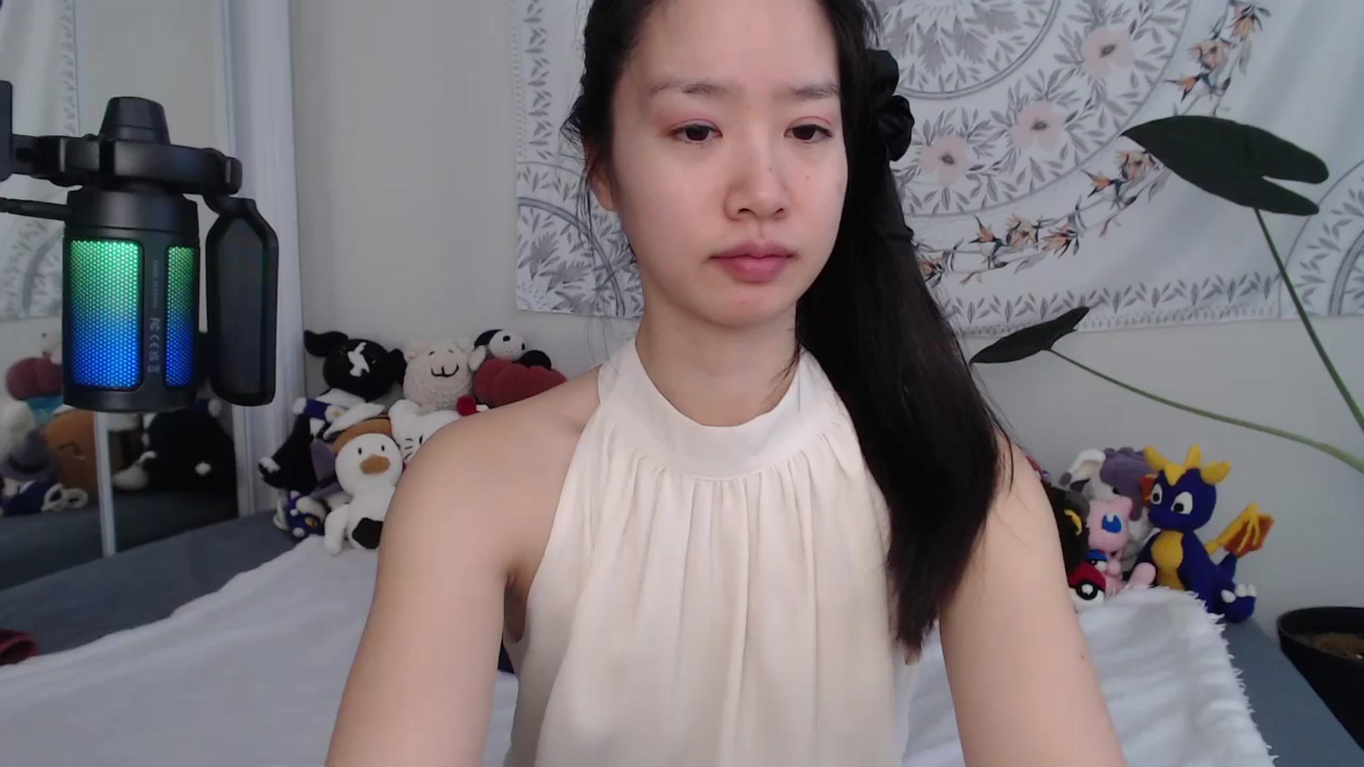 Gallery image thumbnail from MarissaPeach's myfreecams stream on, 12/23/2025, 14:43 image 1 of 20