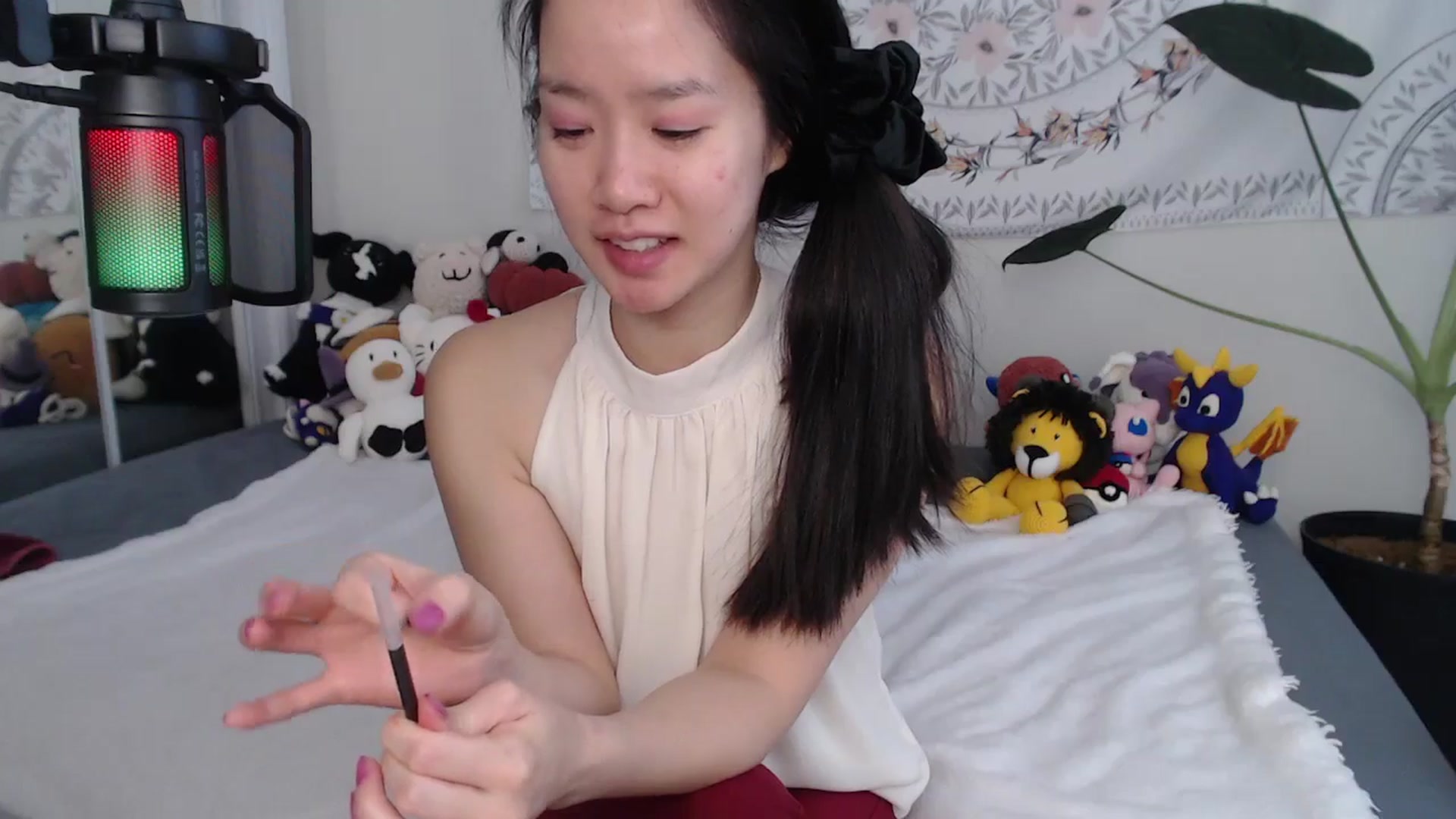 Gallery image thumbnail from MarissaPeach's myfreecams stream on, 12/23/2025, 14:43 image 19 of 20
