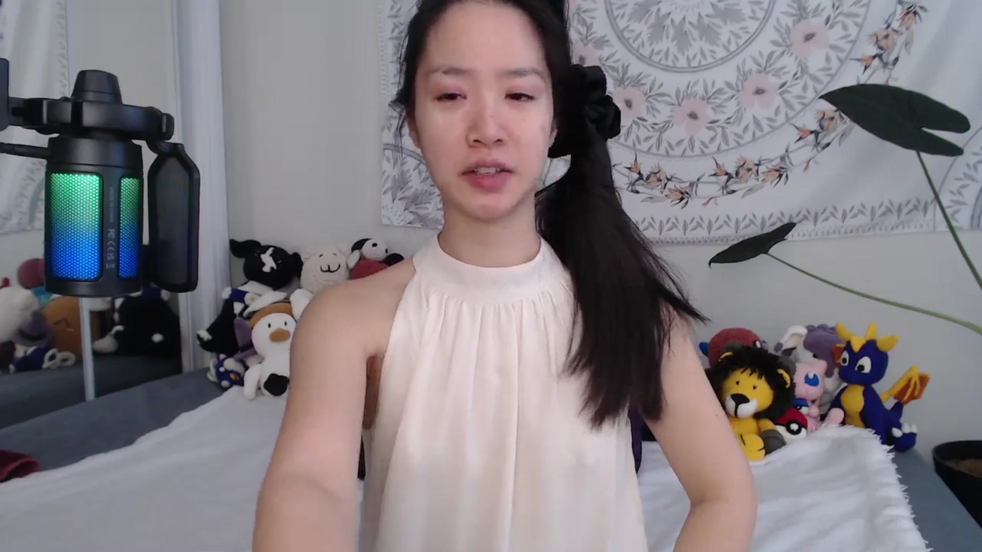 Gallery image thumbnail from MarissaPeach's myfreecams stream on, 12/23/2025, 14:43 image 6 of 20