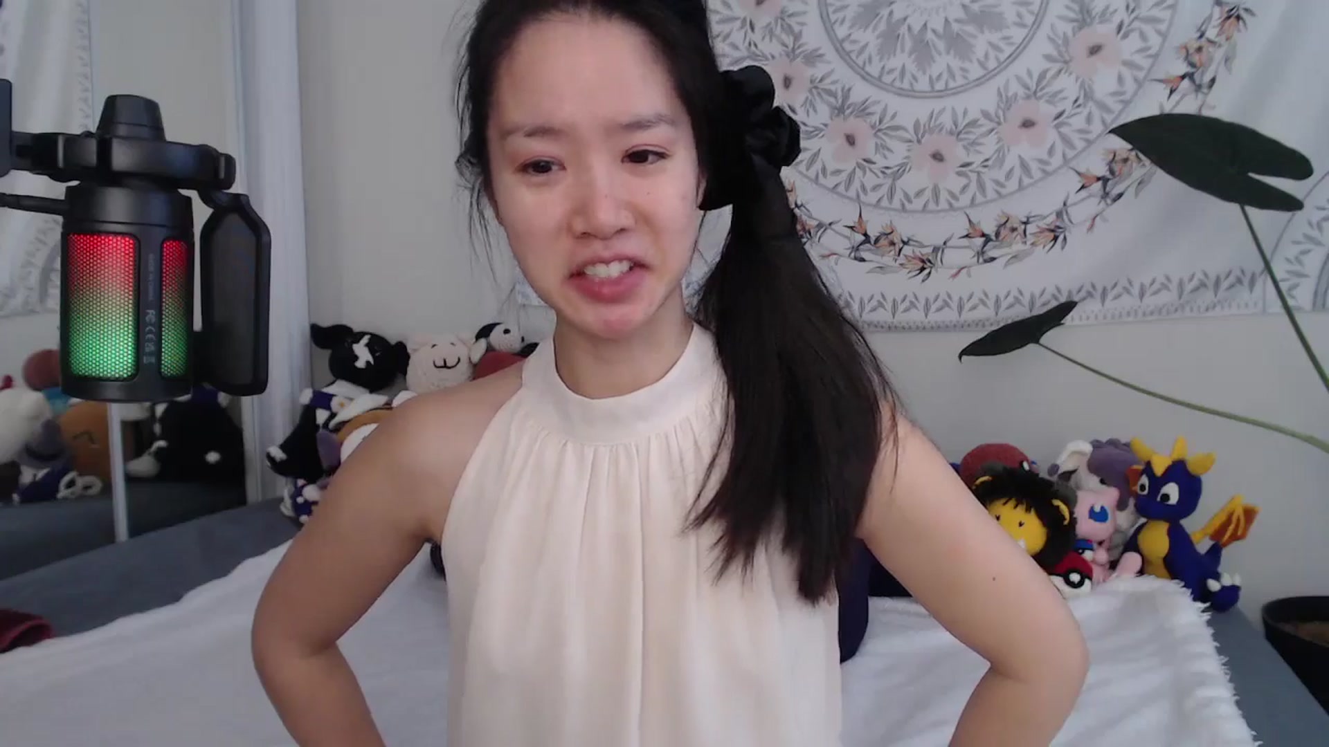 Gallery image thumbnail from MarissaPeach's myfreecams stream on, 12/23/2025, 14:43 image 5 of 20