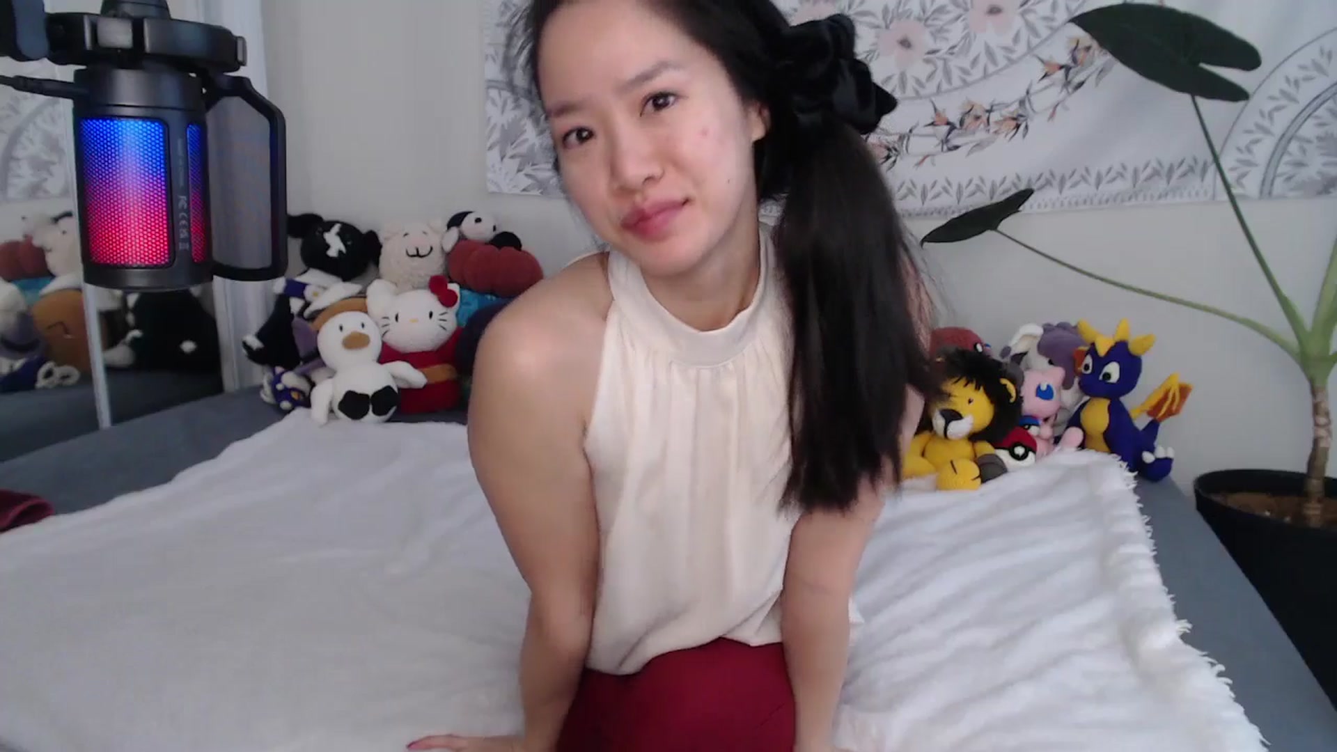 Gallery image thumbnail from MarissaPeach's myfreecams stream on, 12/23/2025, 14:43 image 17 of 20