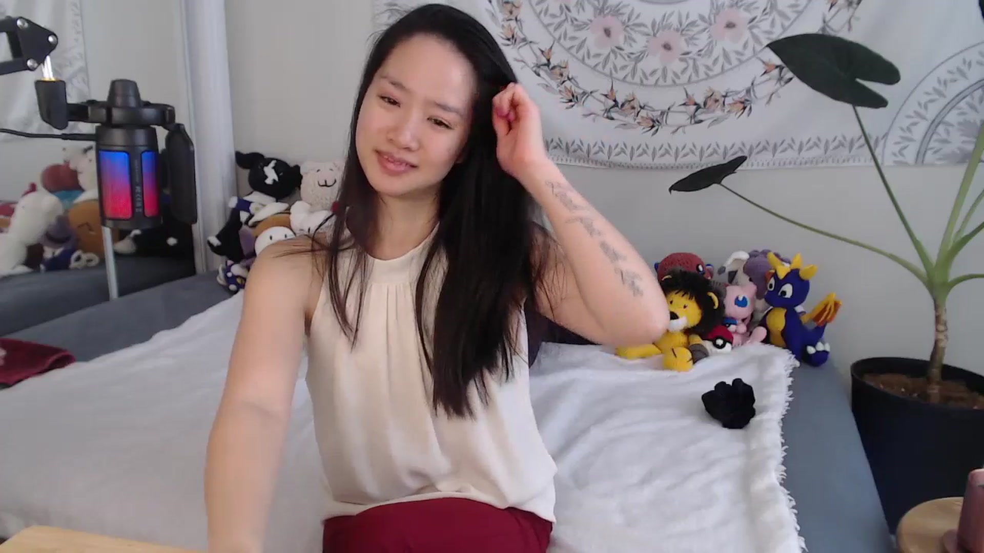 Gallery image thumbnail from MarissaPeach's myfreecams stream on, 12/23/2025, 15:52 image 11 of 20